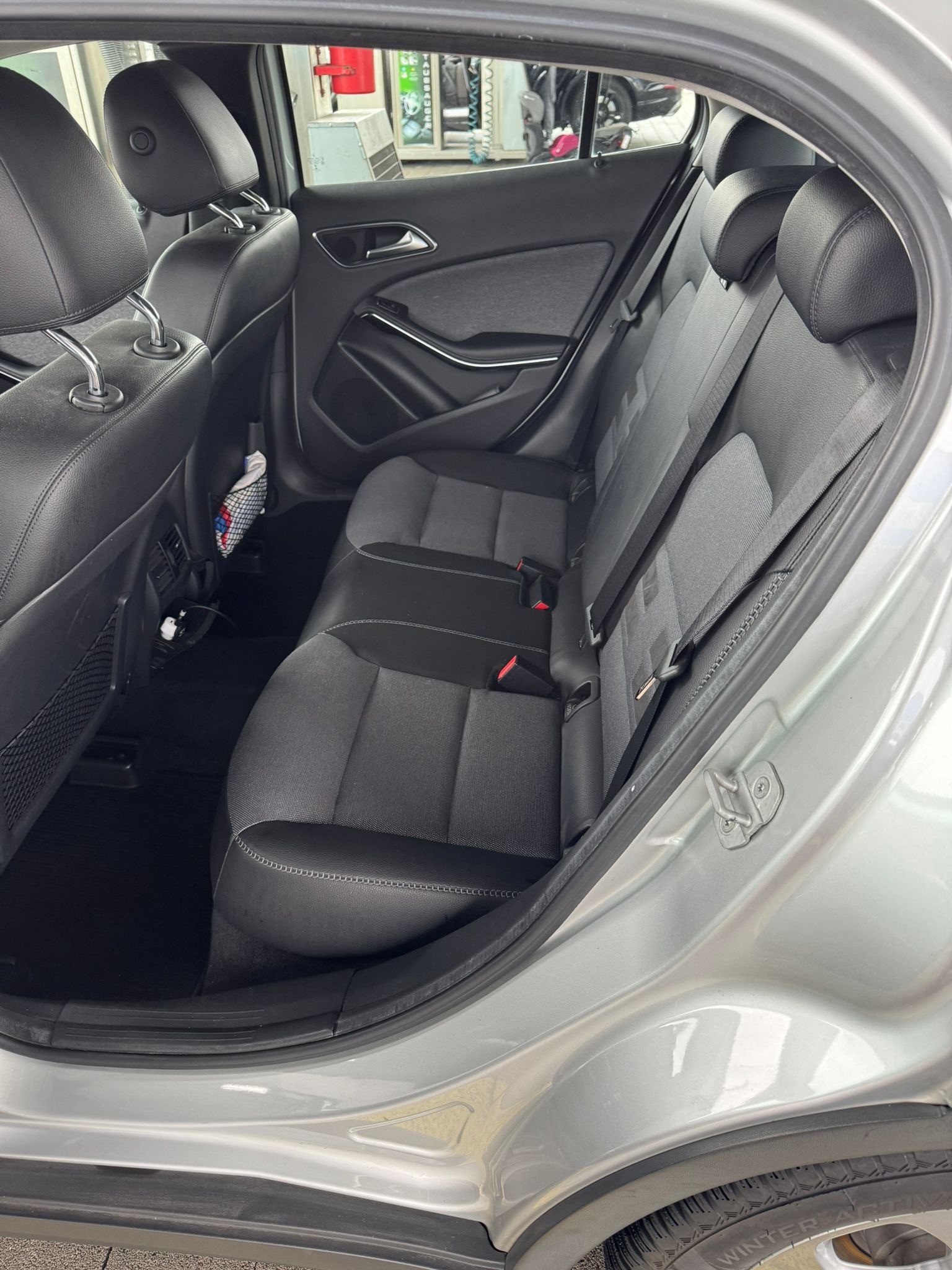 MERCEDES-BENZ GLA 200 CDI Style 4m-image-1
