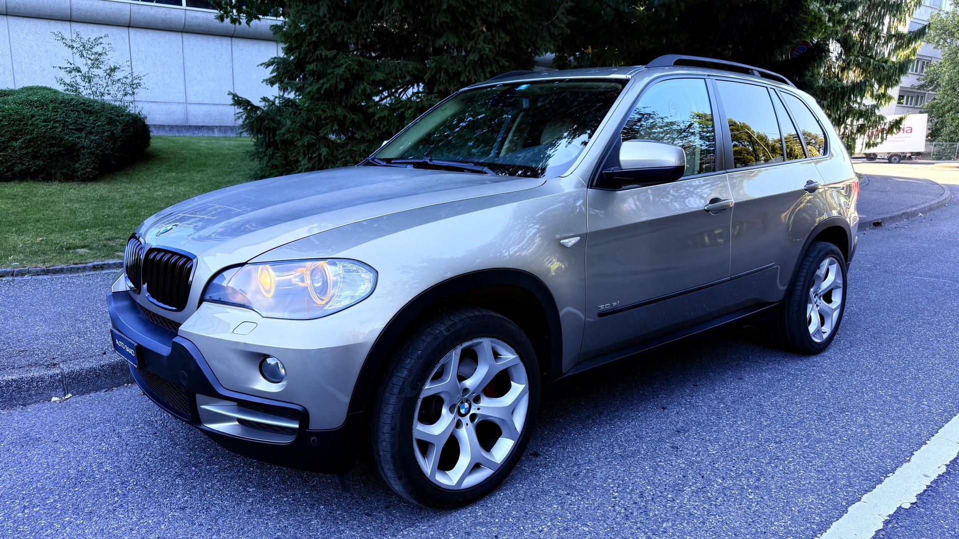 BMW X5 xDrive 30i (3.0si) Steptronic-image-2