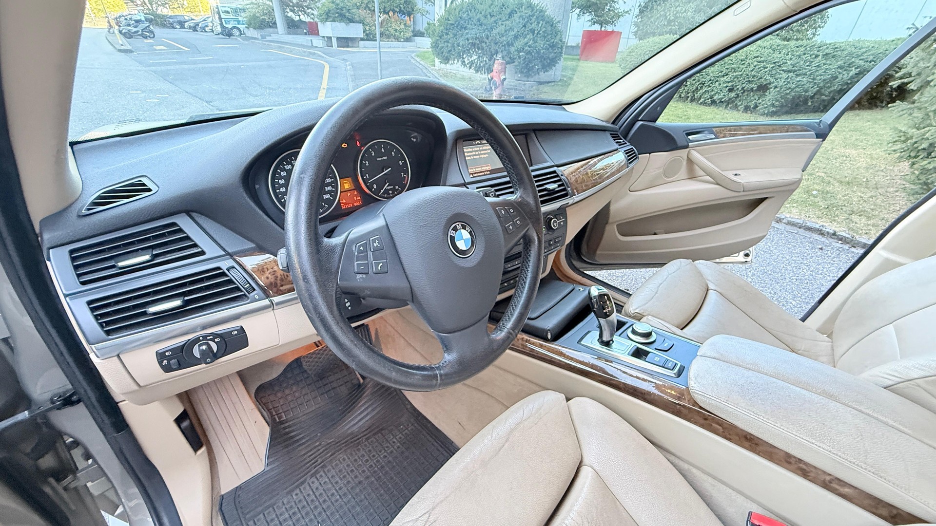 BMW X5 xDrive 30i (3.0si) Steptronic-image-9