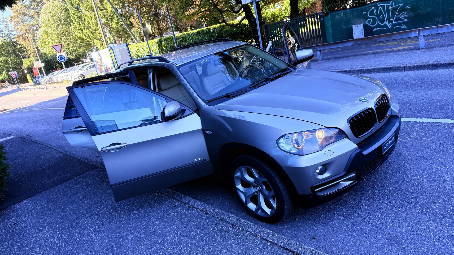 BMW X5 xDrive 30i (3.0si) Steptronic-image-12