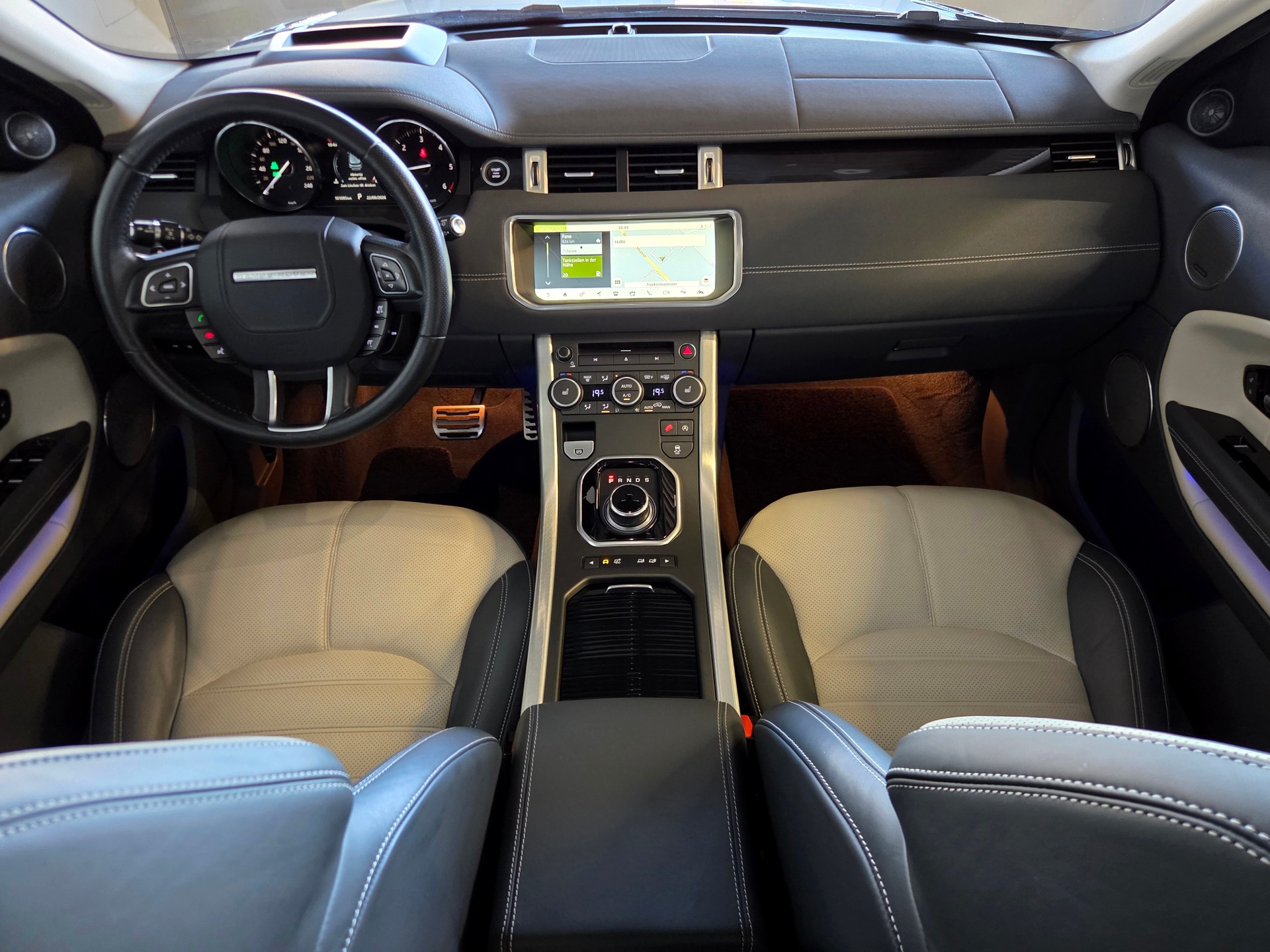 LAND ROVER Range Rover Evoque 2.0 TD4 HSE Dynamic-image-11