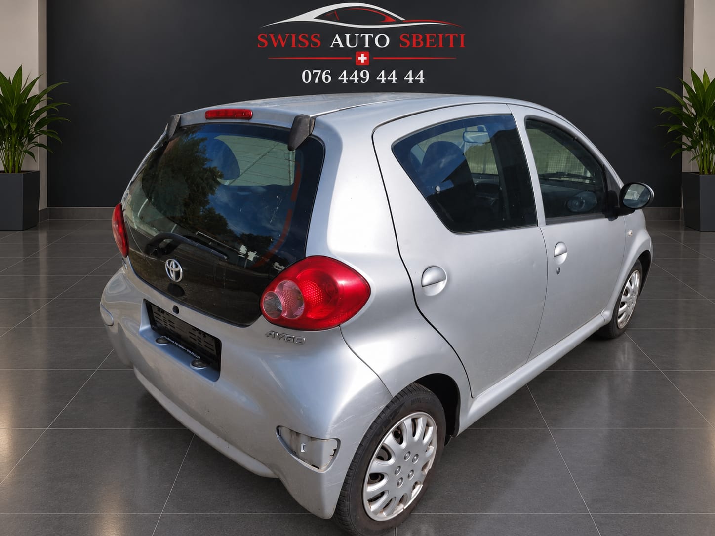 TOYOTA Aygo 1.0 blue-image-8
