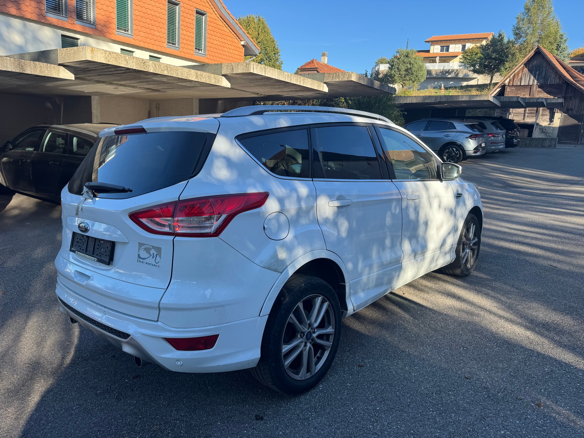FORD Kuga 2.0 TDCi Carving 4WD PowerShift-image-3