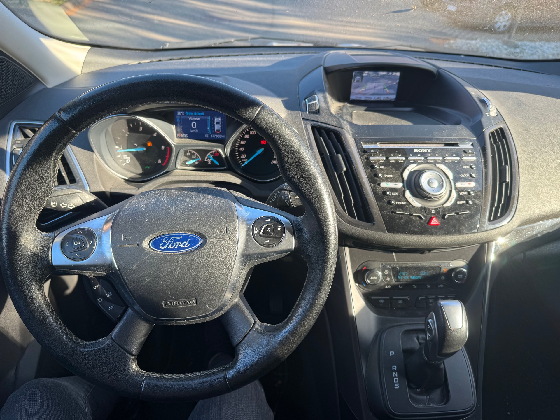 FORD Kuga 2.0 TDCi Carving 4WD PowerShift-image-8