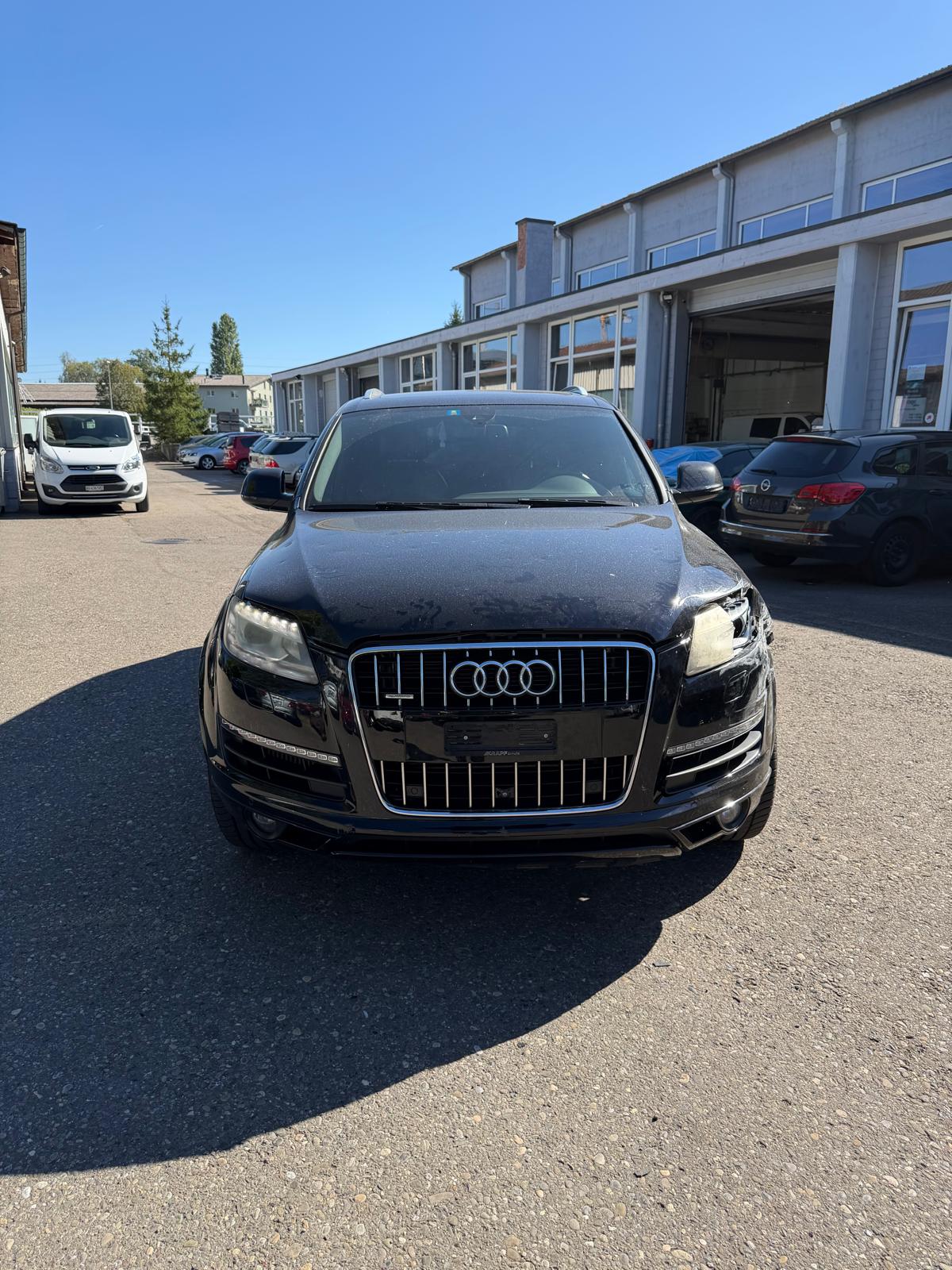AUDI Q7 3.0 TDI quattro tiptronic-image-1