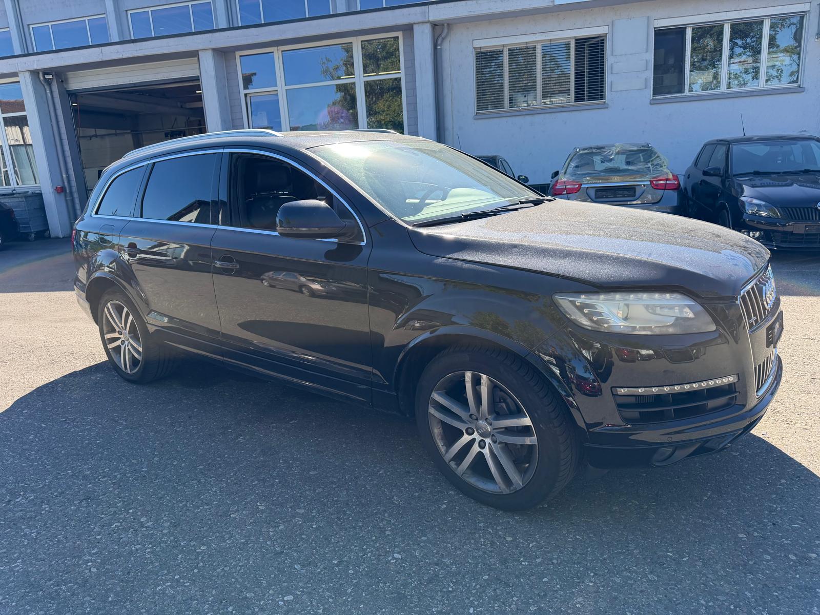 AUDI Q7 3.0 TDI quattro tiptronic-image-0