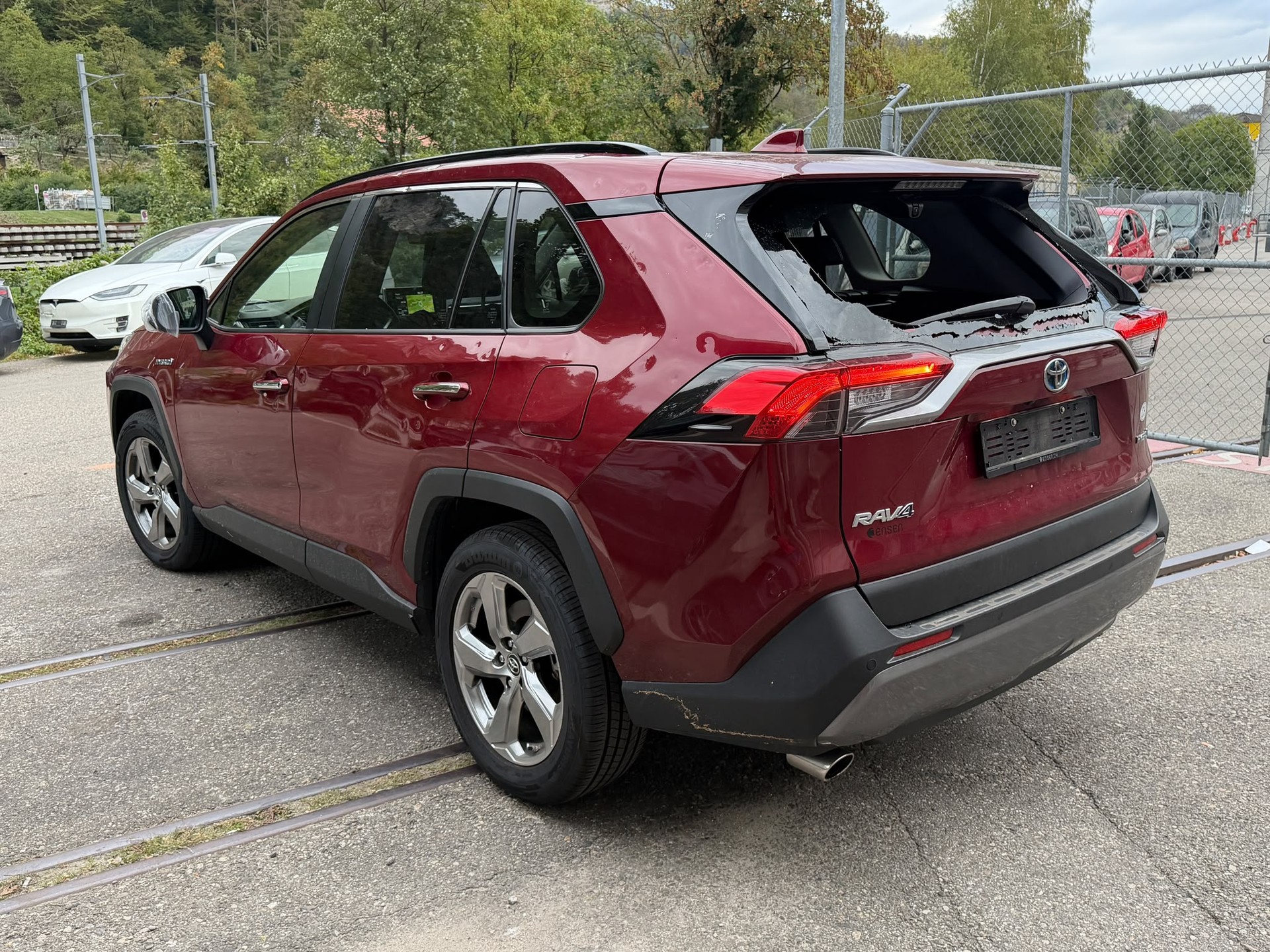TOYOTA RAV-4 2.5 HSD Premium e-CVT 2WD-image-2