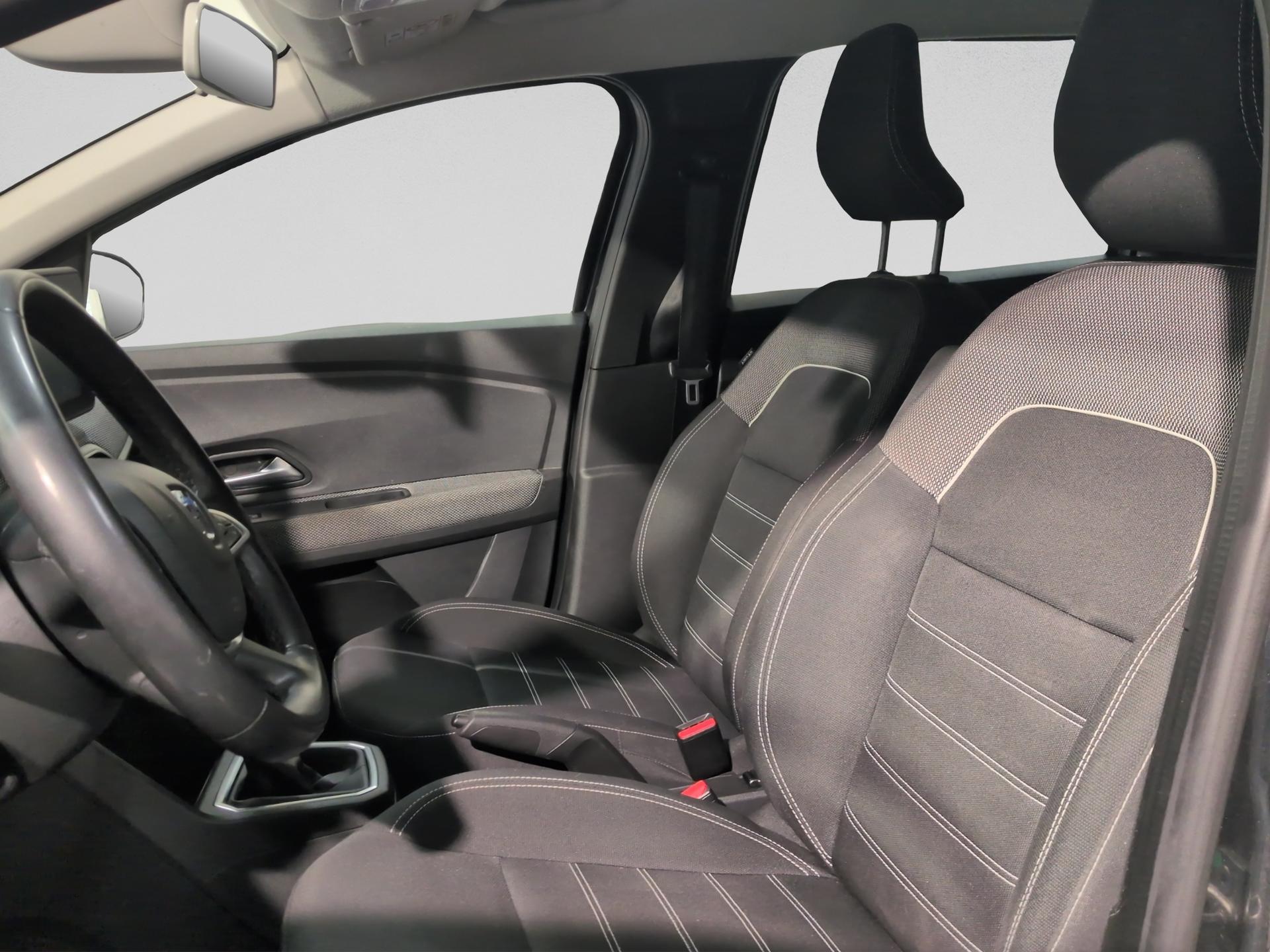 DACIA Jogger TCe 110 Comfort-image-8