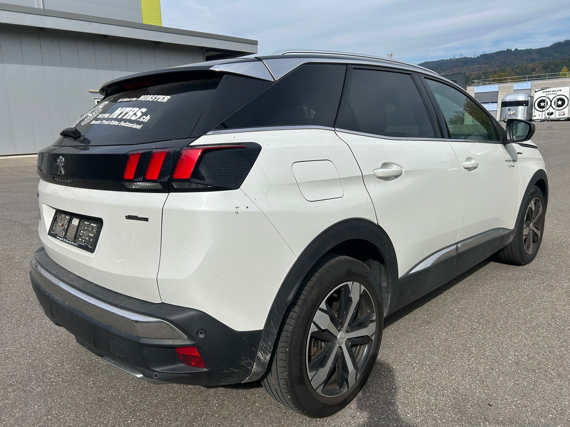 PEUGEOT 3008 1.6 THP GT Line EAT-image-2