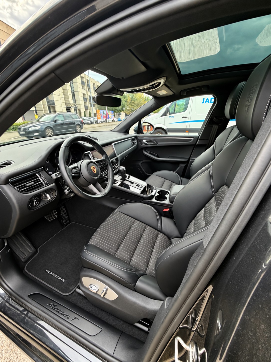 PORSCHE 2.0 T-image-4