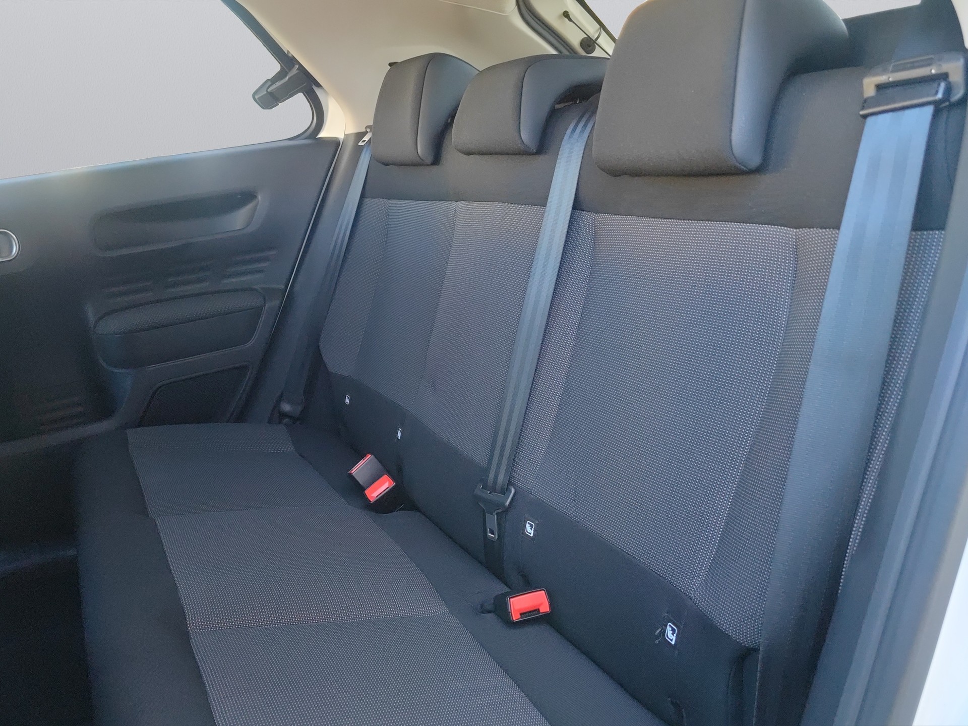 CITROEN C4 Cactus 1.2 e-VTi Feel Edition ETG-image-19