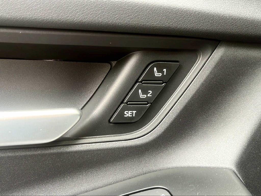 SUBARU Solterra eV Luxury AWD mit Anhängerkupplung , 10 Jahre Garantie-image-21