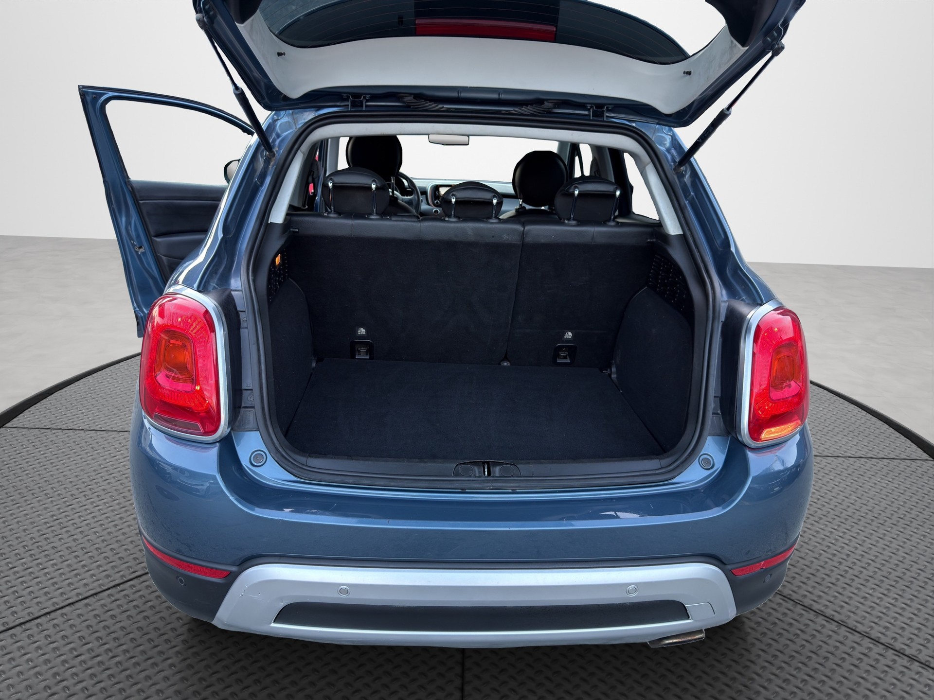 FIAT 500X 1.4T Cross 4x4 Automatic-image-14
