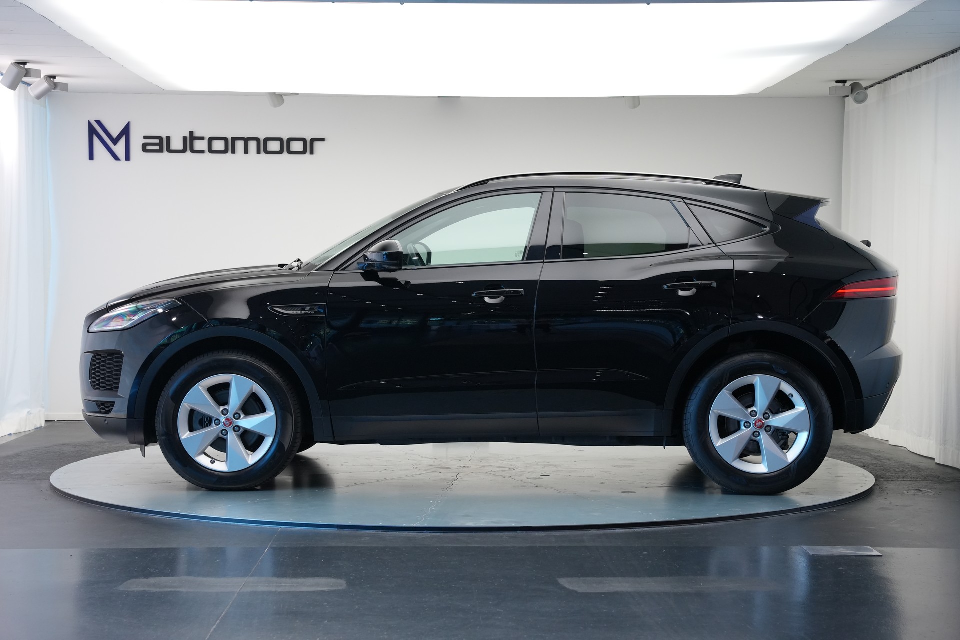 JAGUAR E-Pace 2.0d D150 S AWD Automatik-image-7
