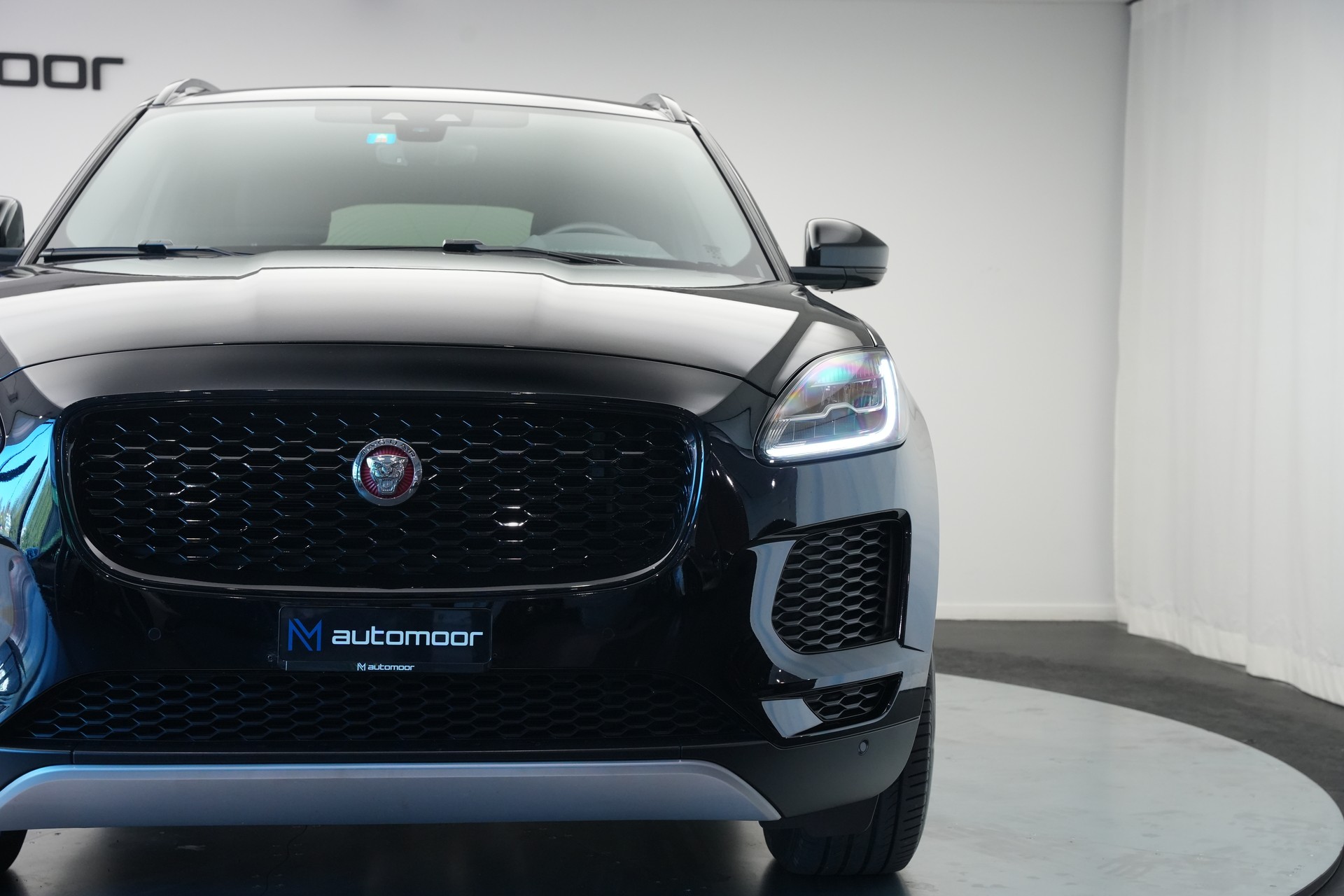 JAGUAR E-Pace 2.0d D150 S AWD Automatik-image-39
