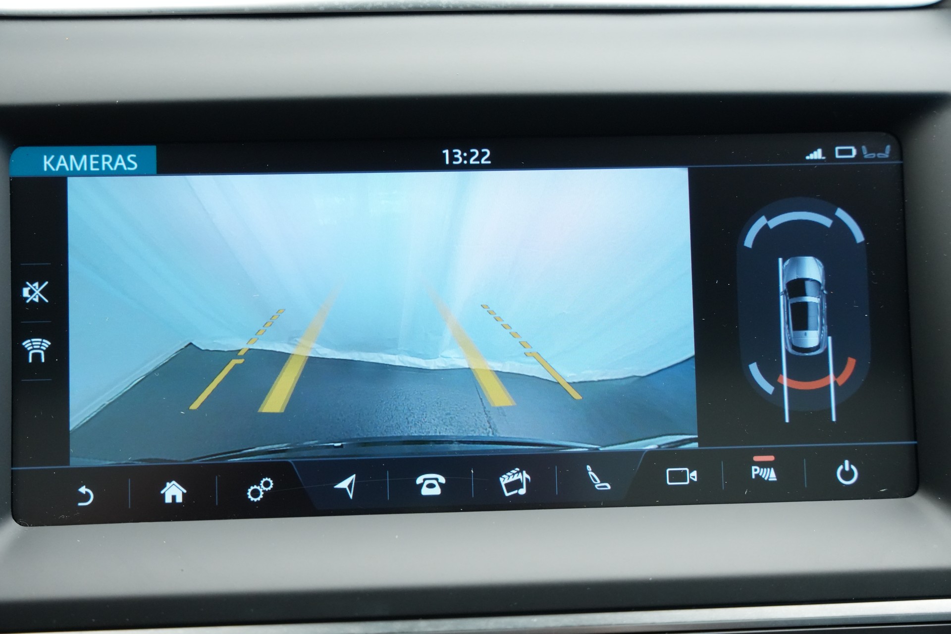 JAGUAR E-Pace 2.0d D150 S AWD Automatik-image-30