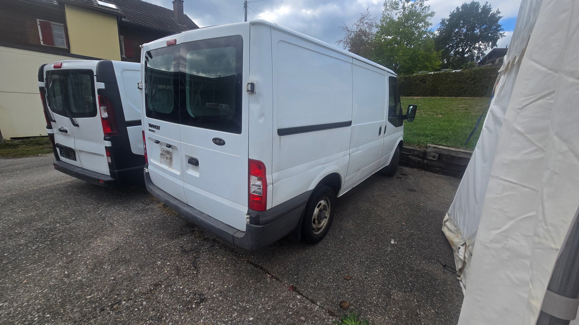 FORD Transit Van 260S Level 2-image-4