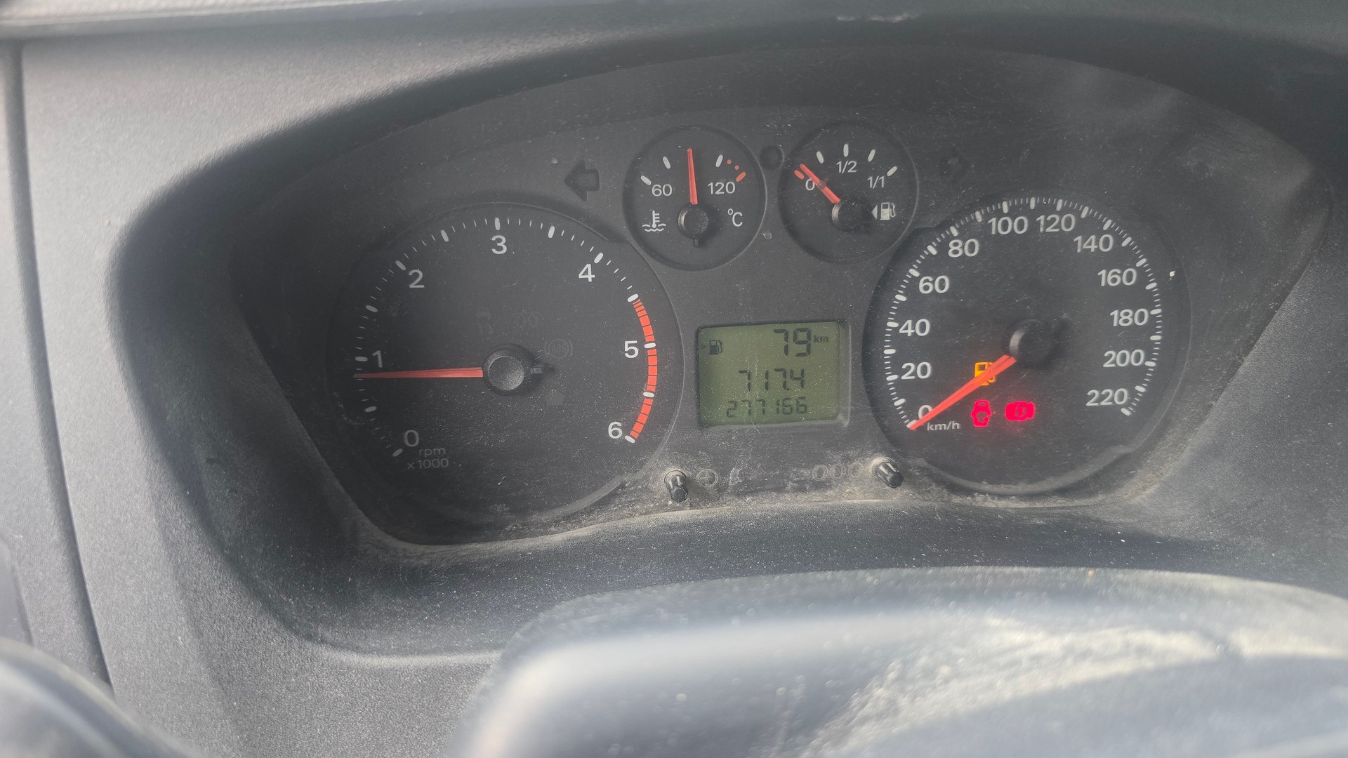 FORD Transit Van 260S Level 2-image-2