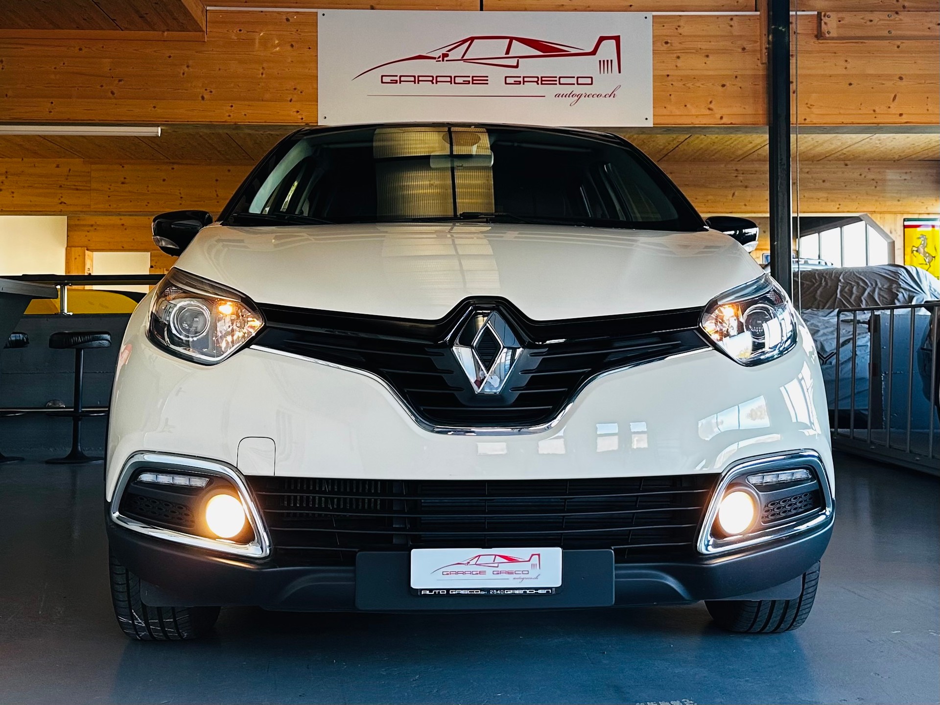 RENAULT Captur 1.2 T 16V Intens EDC-image-3