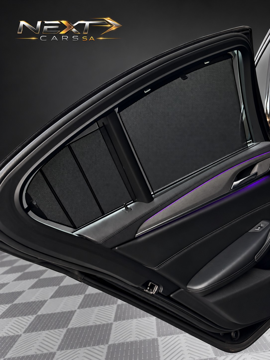 BMW M550i xDrive Steptronic-image-10