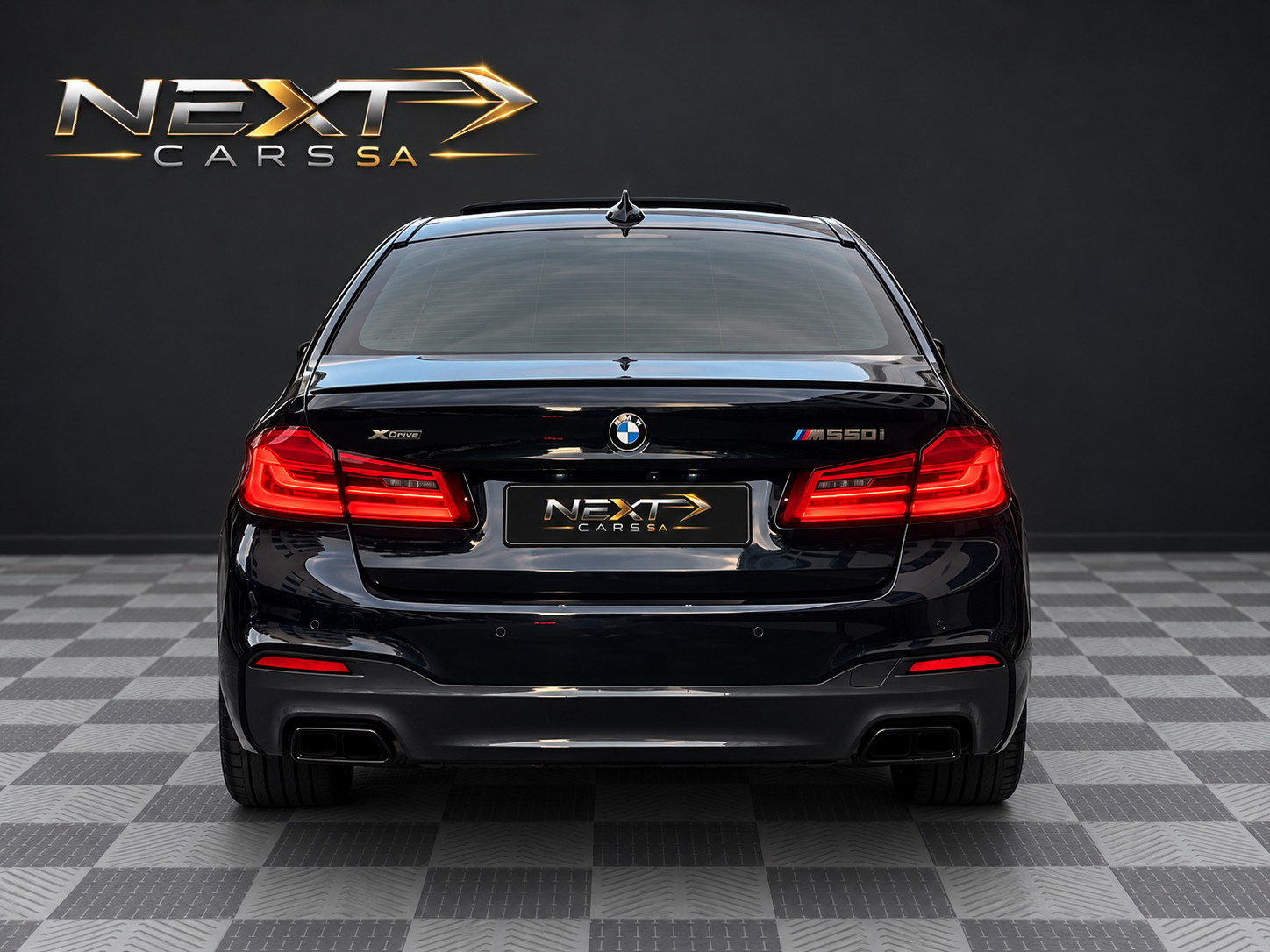 BMW M550i xDrive Steptronic-image-3