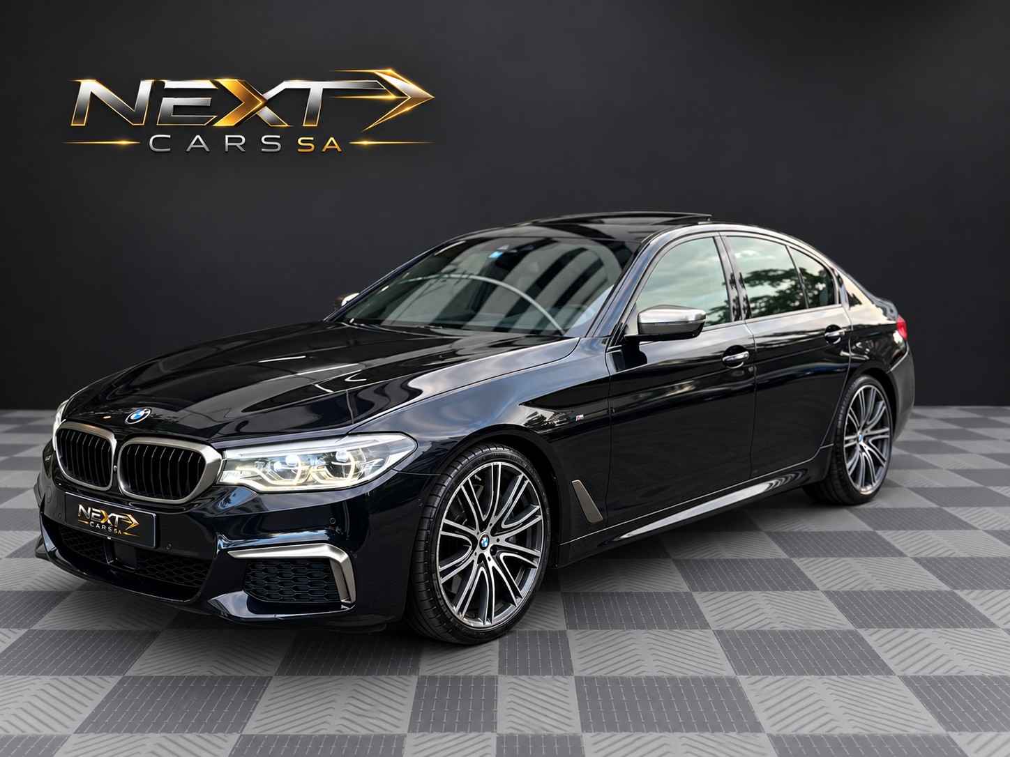 BMW M550i xDrive Steptronic-image-0