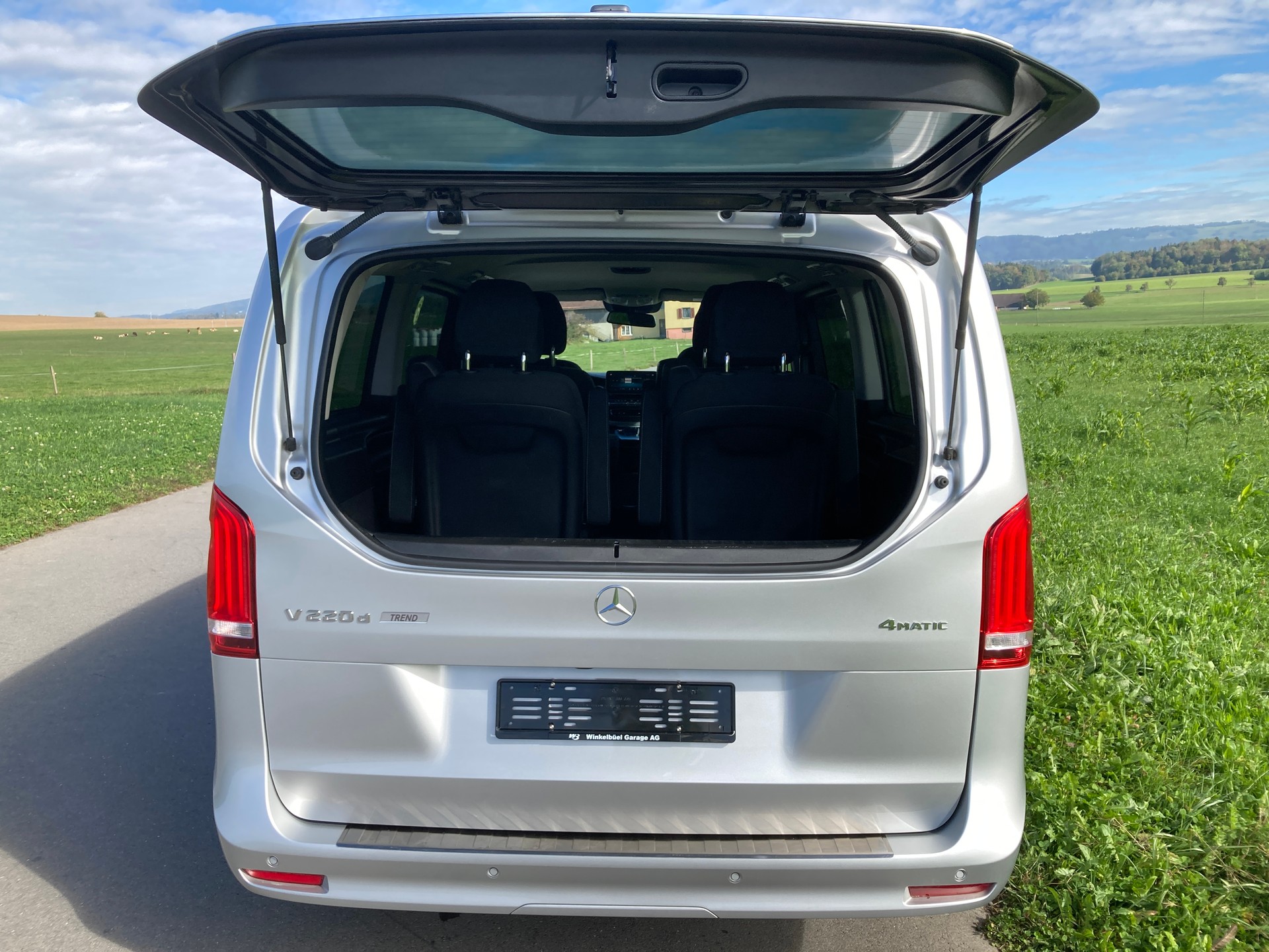 MERCEDES-BENZ V 220 d Trend lang 4Matic 9G-Tronic-image-6
