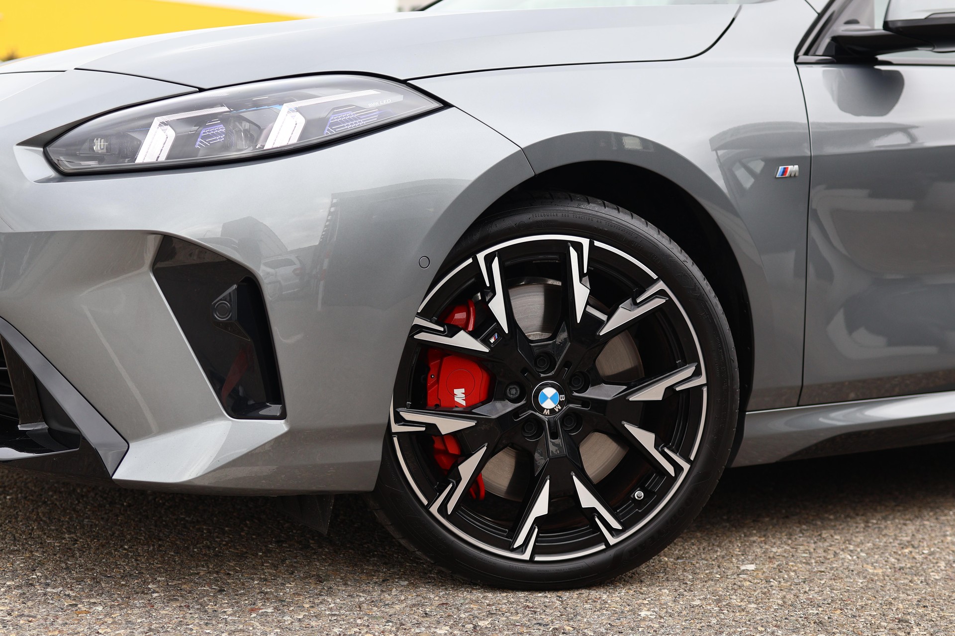 BMW 118d M Sport PRO Steptronic * MASSAGESITZE * 360° KAMERA * HEAD-UP DISPLAY * LED-SCHEINWERFER *-image-3