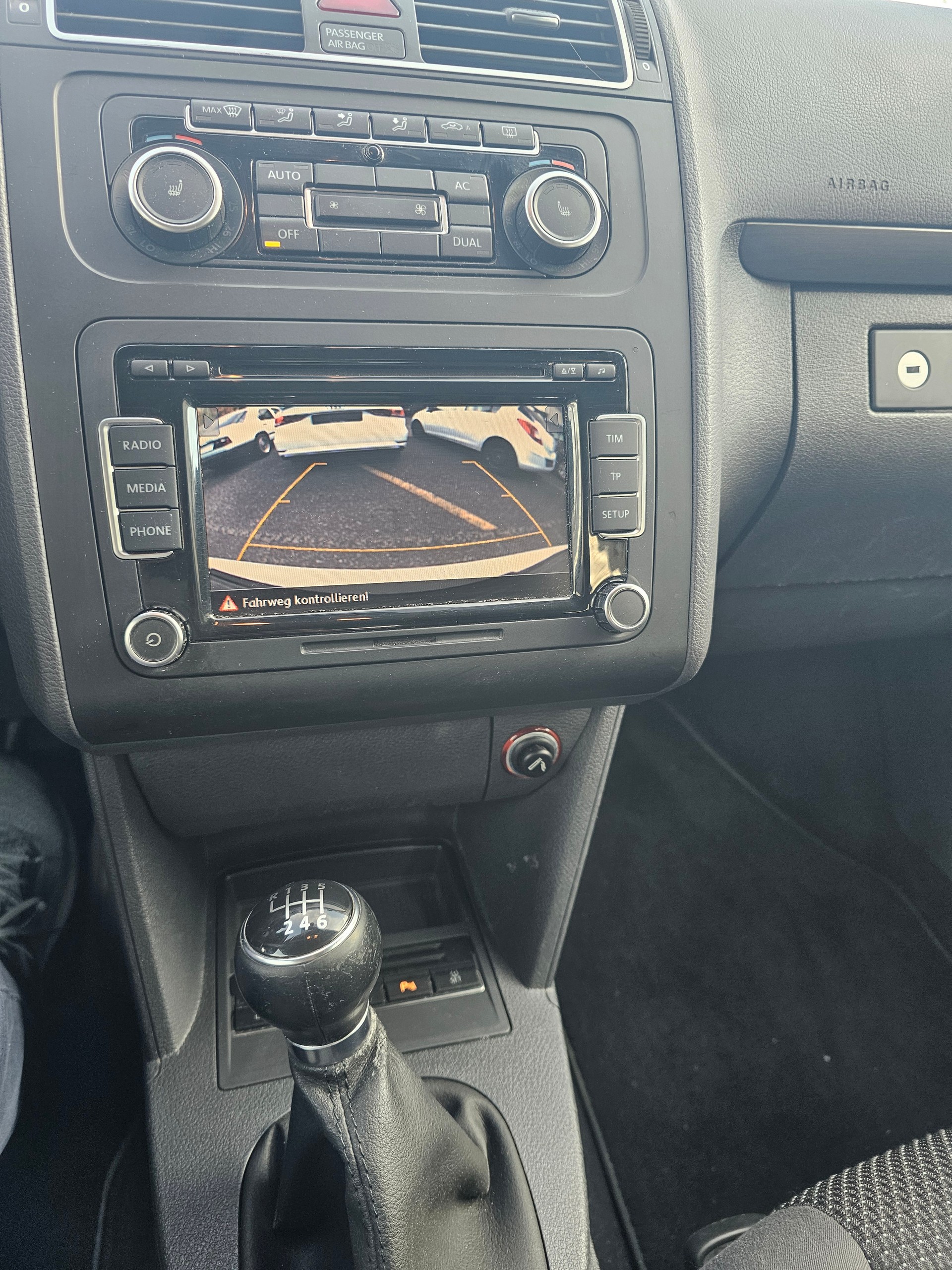VW Touran 1.6 TDI Comfortline-image-12