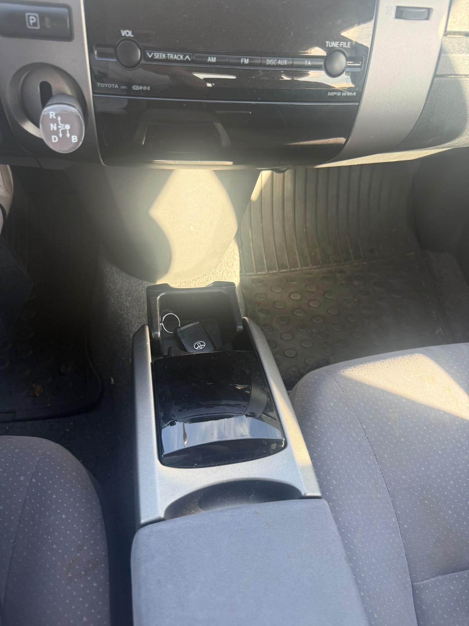 TOYOTA Prius 1.5 16V Hybrid-image-11