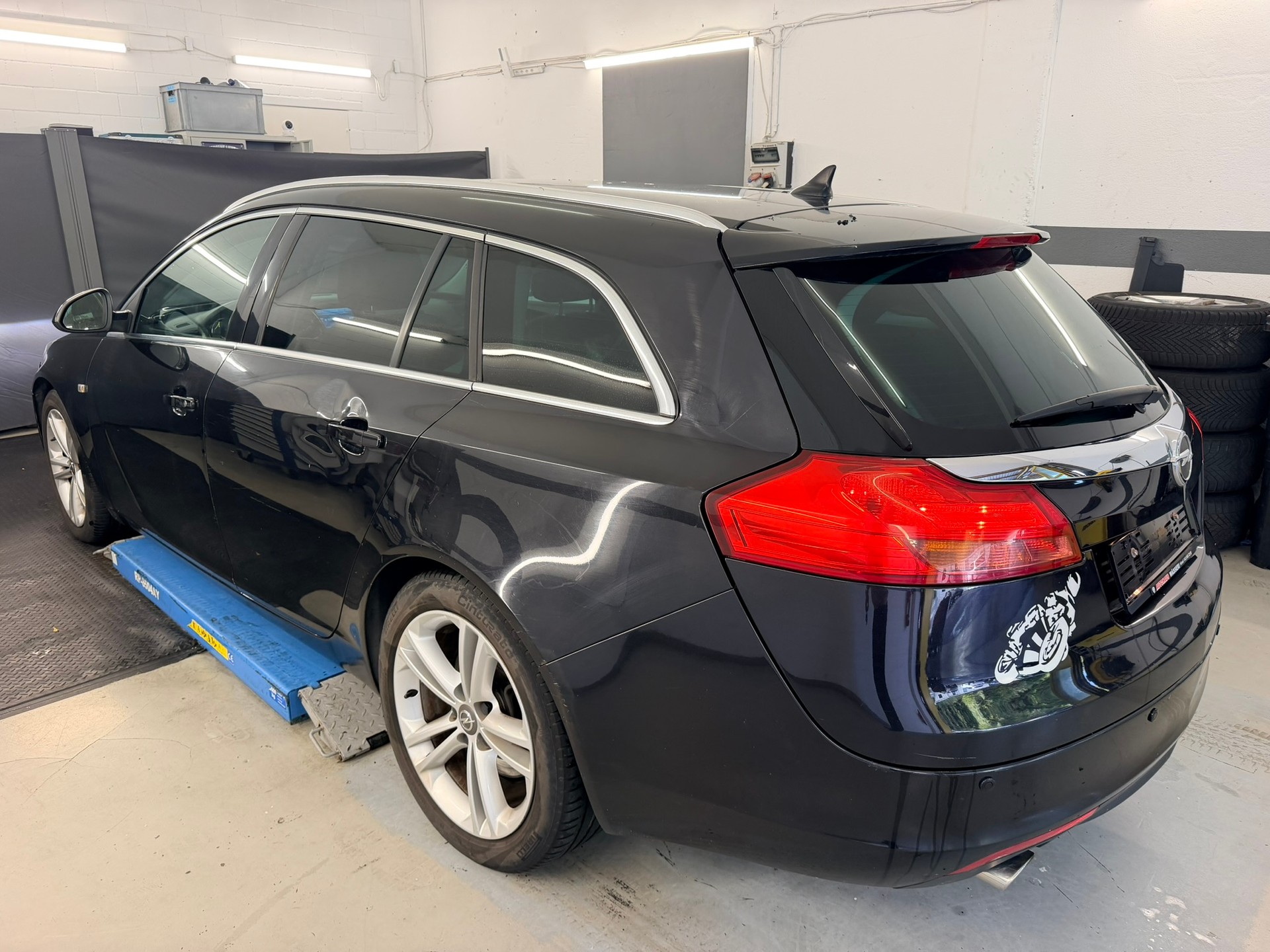 OPEL Insignia Sports Tourer 2.0 Turbo Sport-image-5