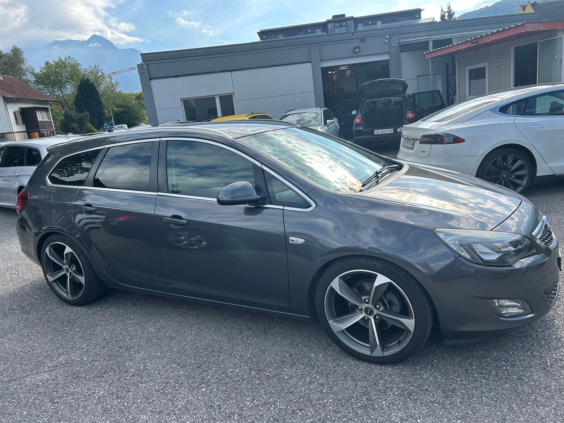 OPEL Astra SportsTourer 1.6i 16V Turbo Cosmo-image-2