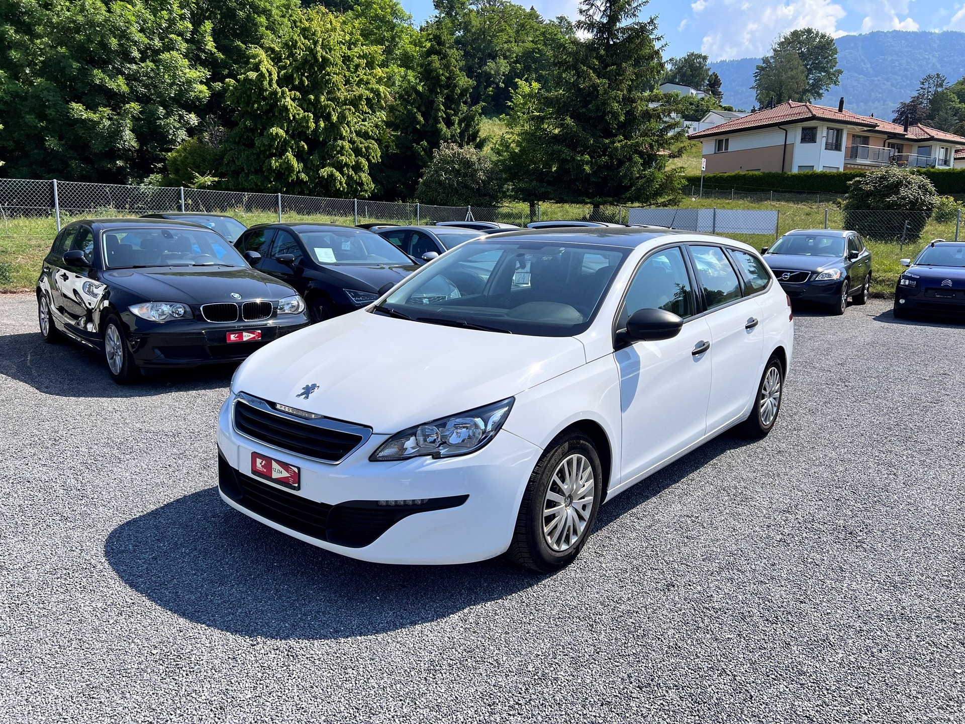PEUGEOT 308 SW 1.2 THP Business-image-0