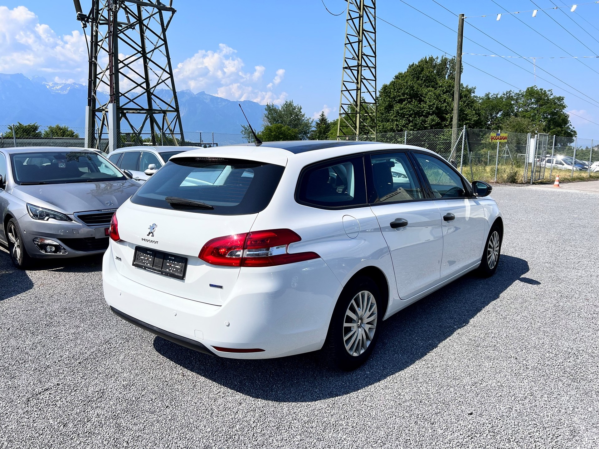 PEUGEOT 308 SW 1.2 THP Business-image-4