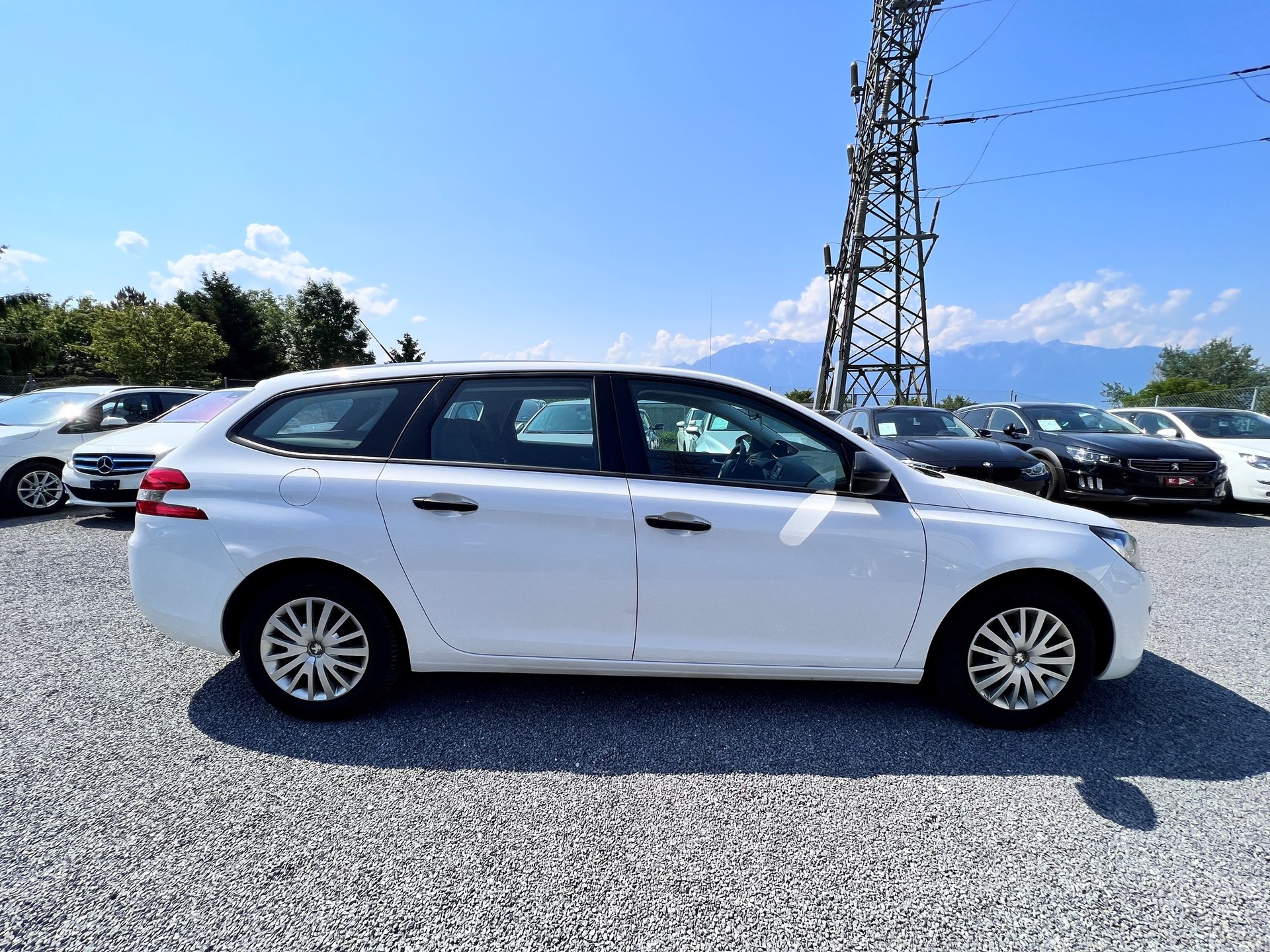 PEUGEOT 308 SW 1.2 THP Business-image-5