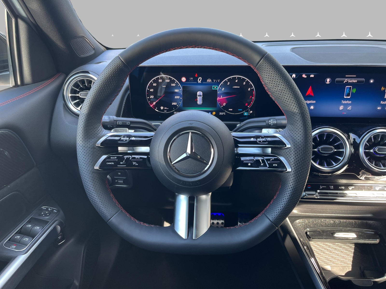 MERCEDES-BENZ GLB 200 7G-Tronic-image-10