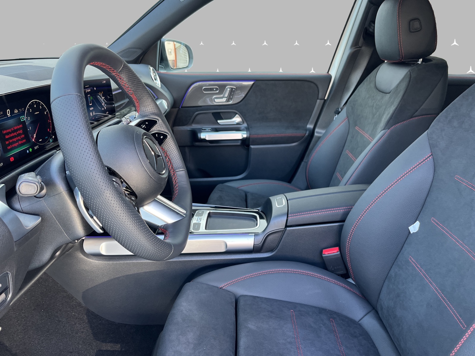 MERCEDES-BENZ GLB 200 7G-Tronic-image-8