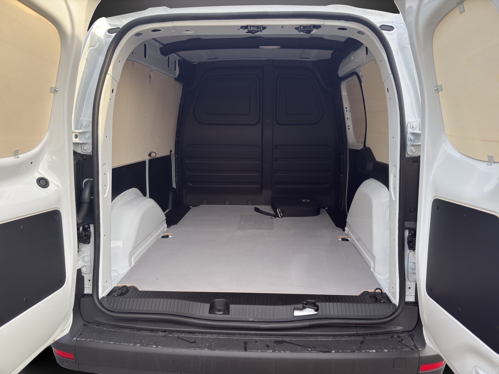 MERCEDES-BENZ eCitan 45kWh Base-image-9