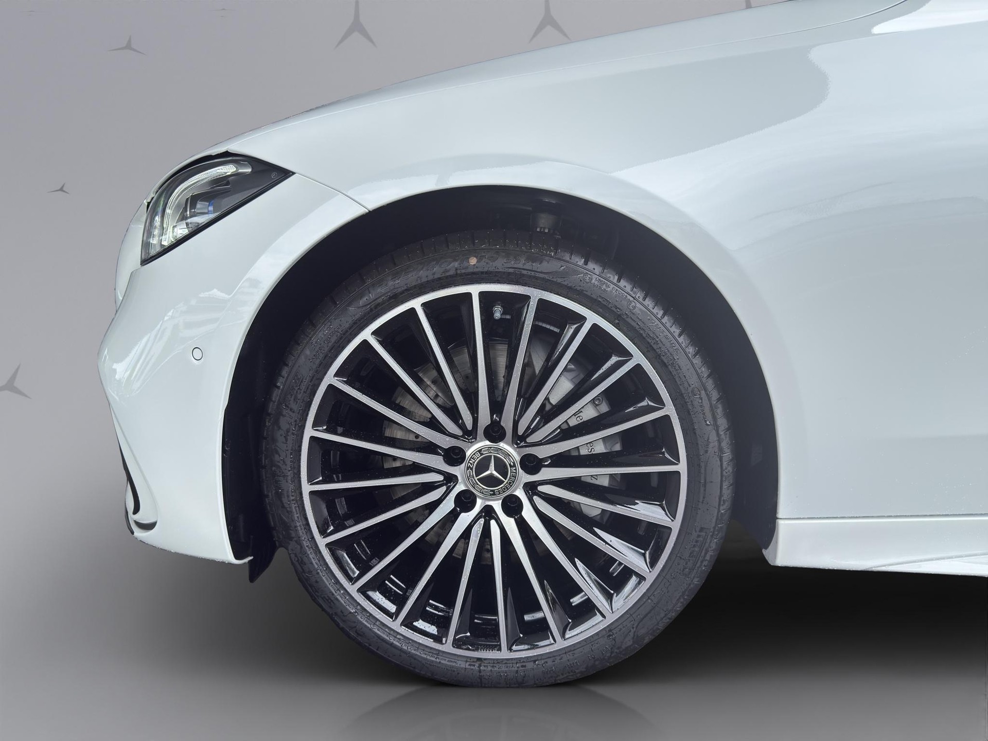 MERCEDES-BENZ C 300 AMG Line 4matic-image-6