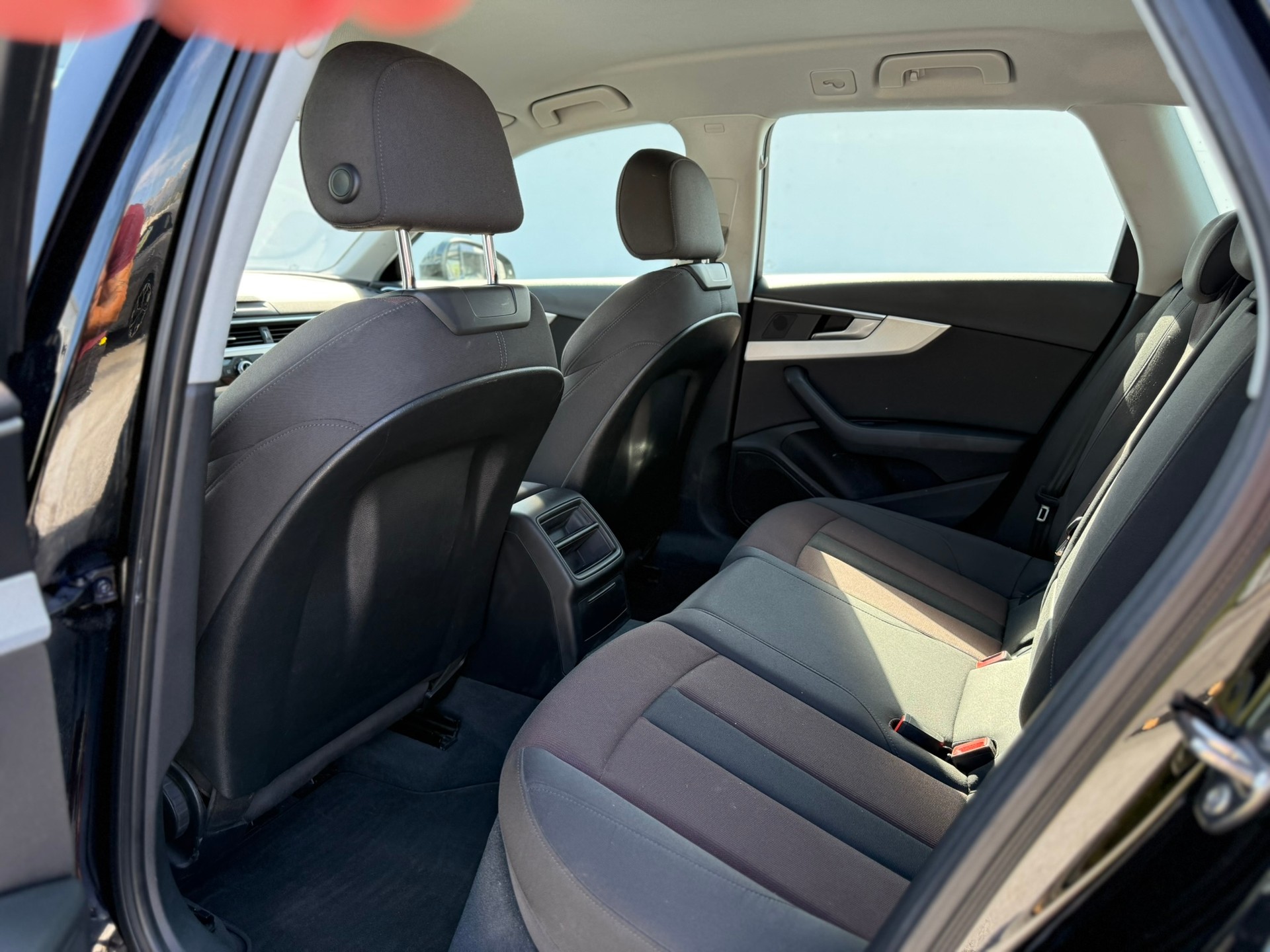 AUDI A4 Avant 2.0 TDI Sport quattro S-tronic-image-5
