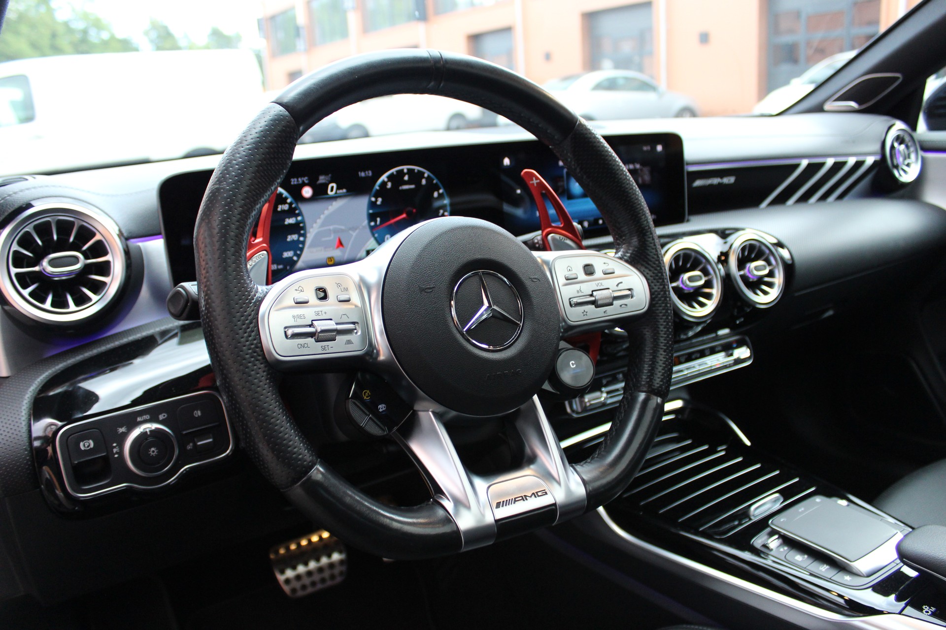 MERCEDES-BENZ CLA Shooting Brake 45 S AMG 4Matic+ 8G-DCT-image-7