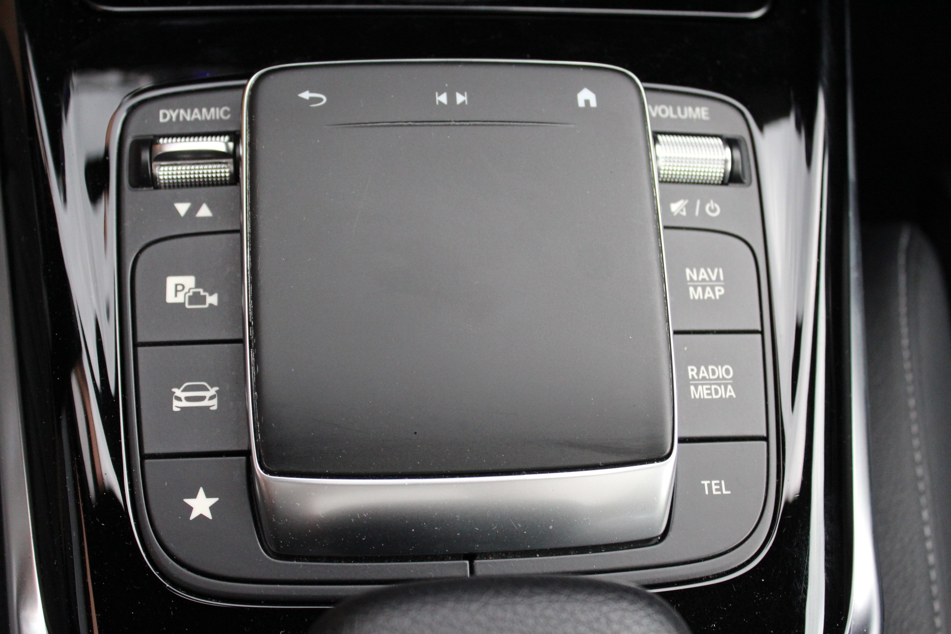 MERCEDES-BENZ CLA Shooting Brake 45 S AMG 4Matic+ 8G-DCT-image-14
