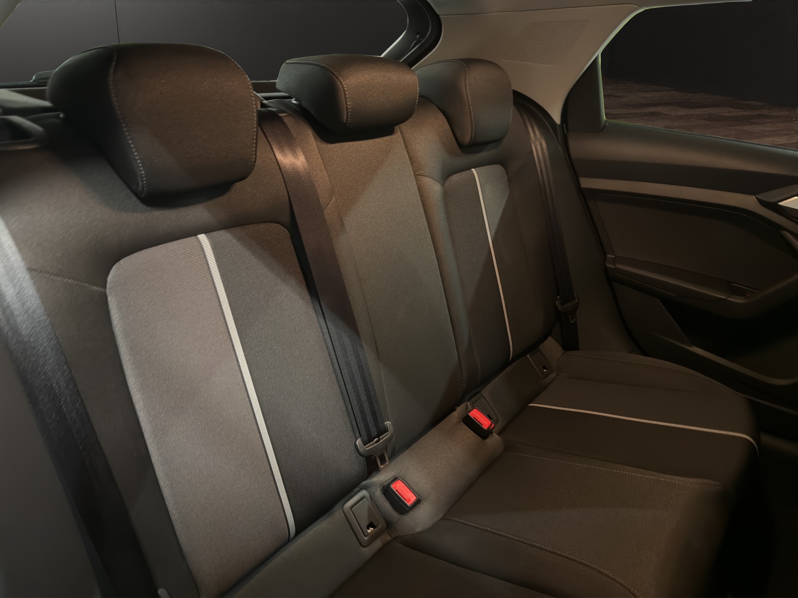 AUDI A1 Sportback 30 TFSI Attraction S-tronic-image-15