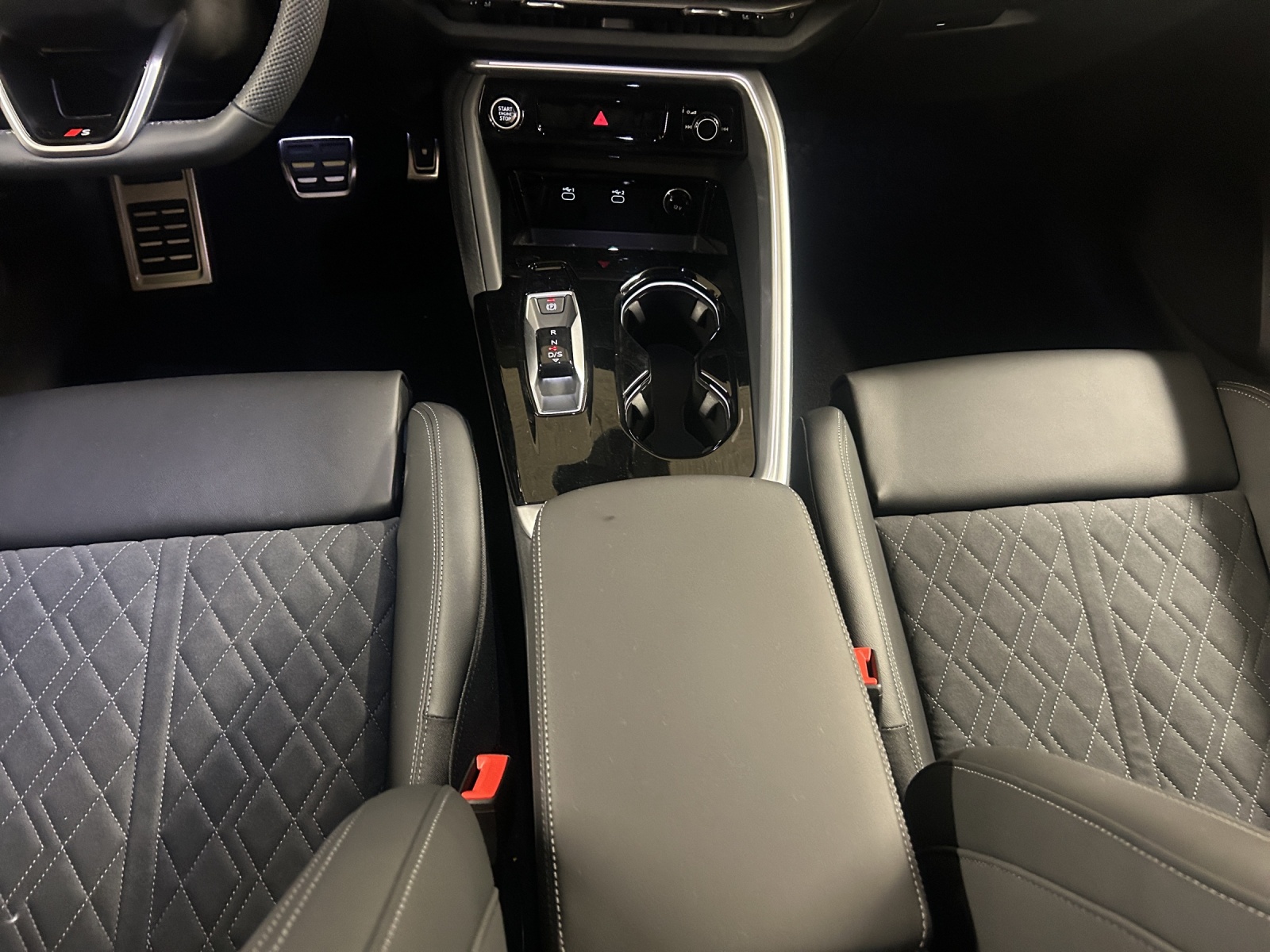 AUDI Q5 e-hybrid quattro 270 kW S-tronic-image-4