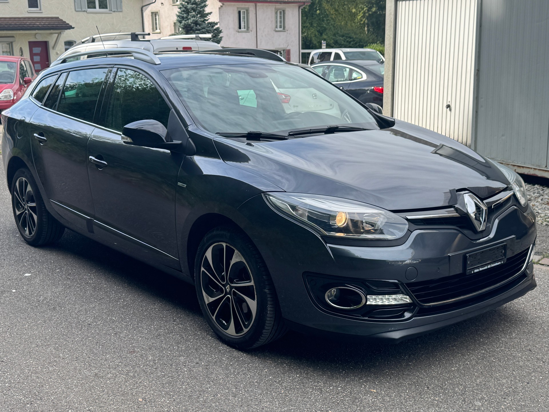RENAULT Mégane Grandtour 1.2 16V Turbo Limited EDC-image-2