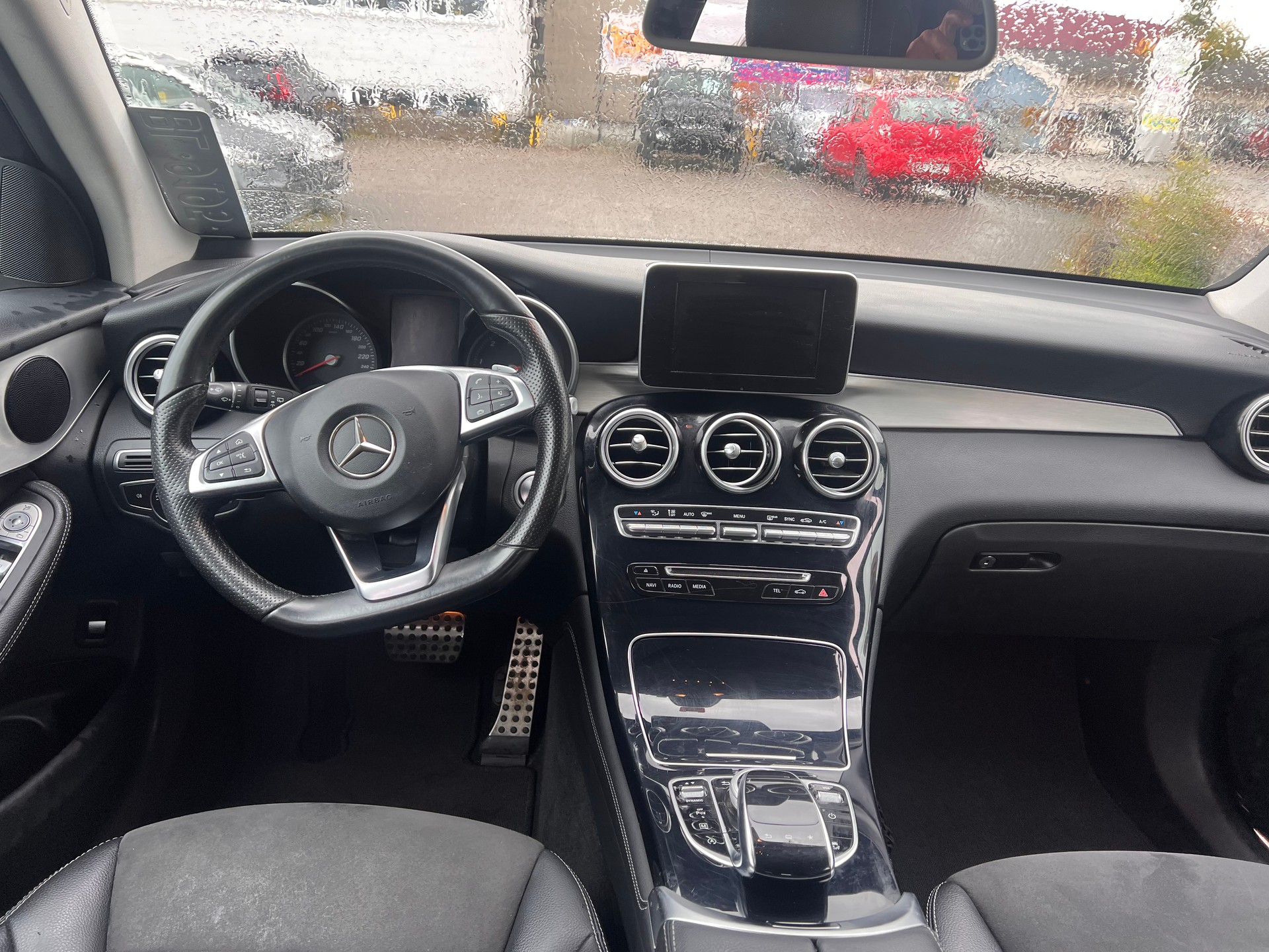 MERCEDES-BENZ GLC 250 d Exclusive 4Matic 9G-Tronic-image-16