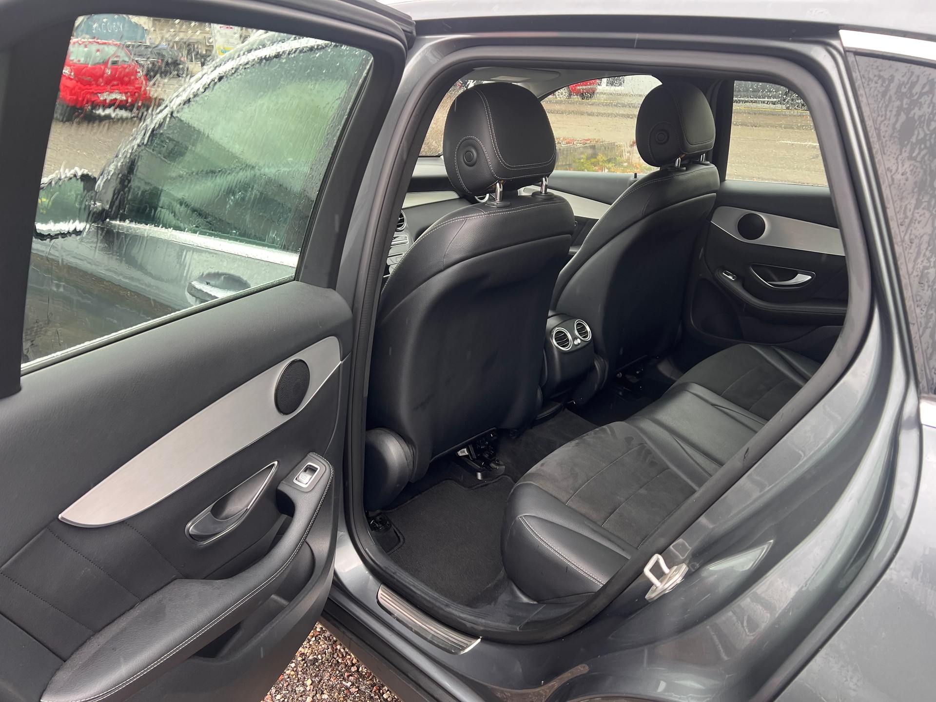 MERCEDES-BENZ GLC 250 d Exclusive 4Matic 9G-Tronic-image-14