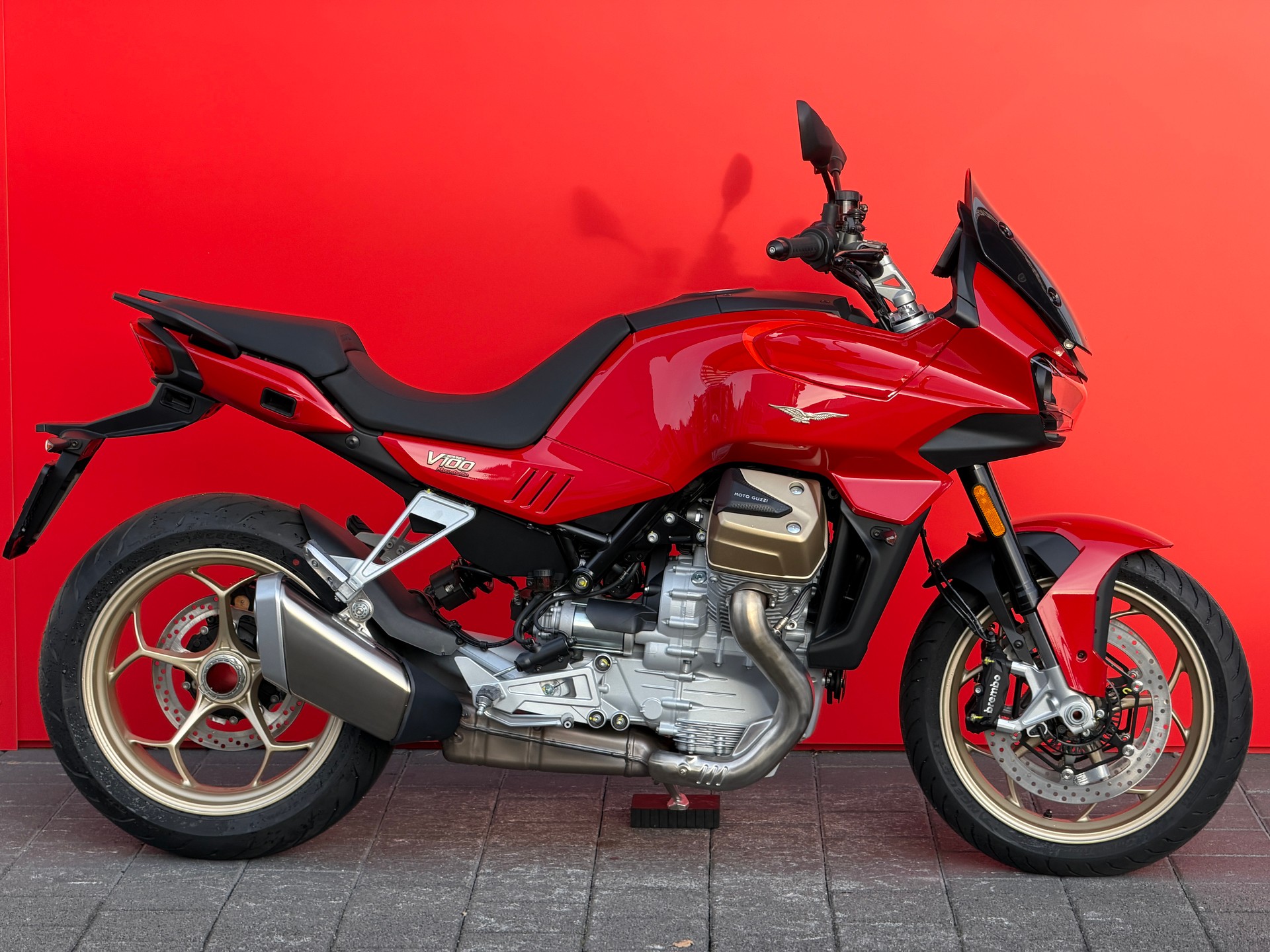 MOTO GUZZI V100 Mandello