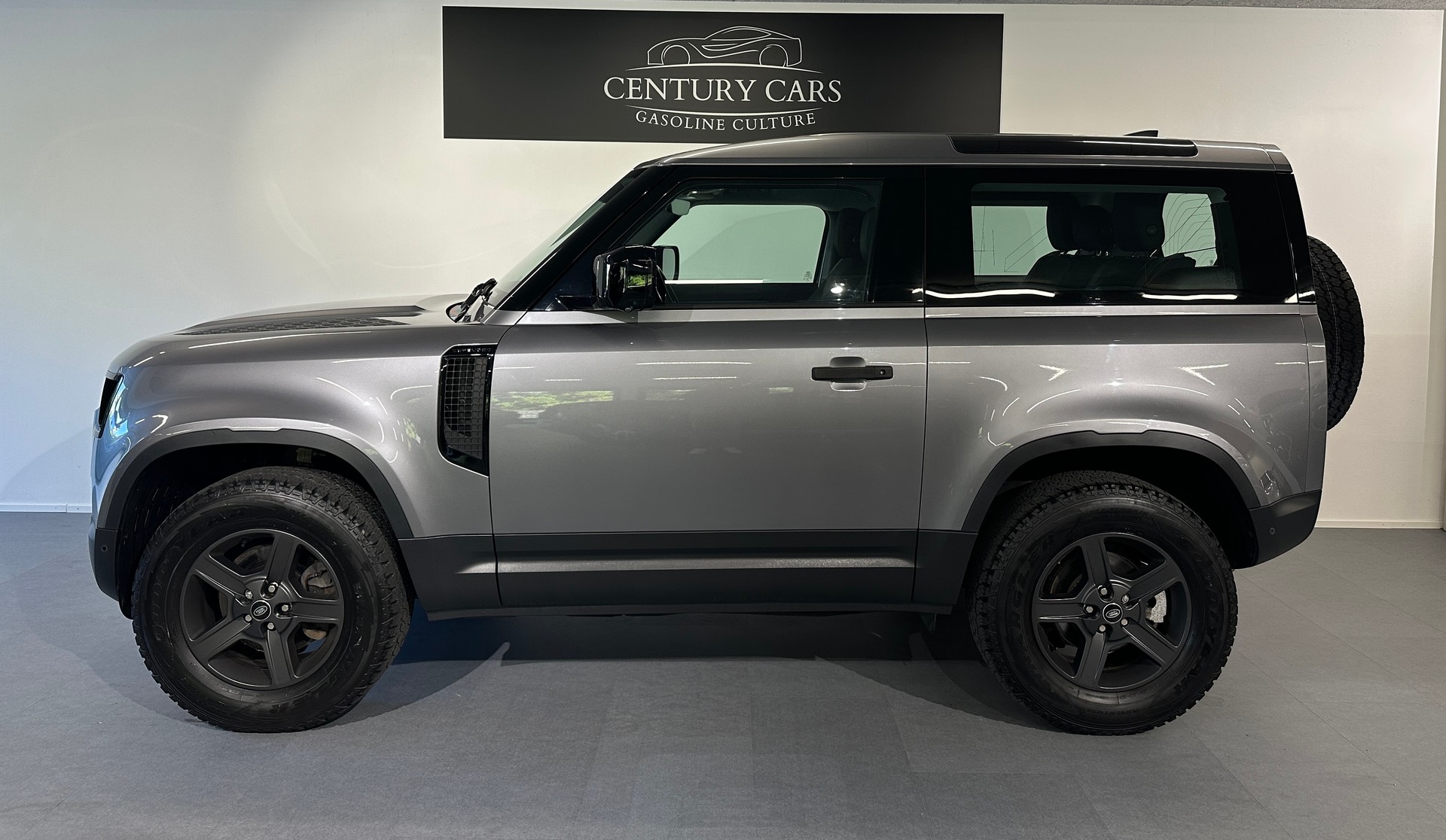 LAND ROVER Defender 90 3.0D I6 200 S AT8
