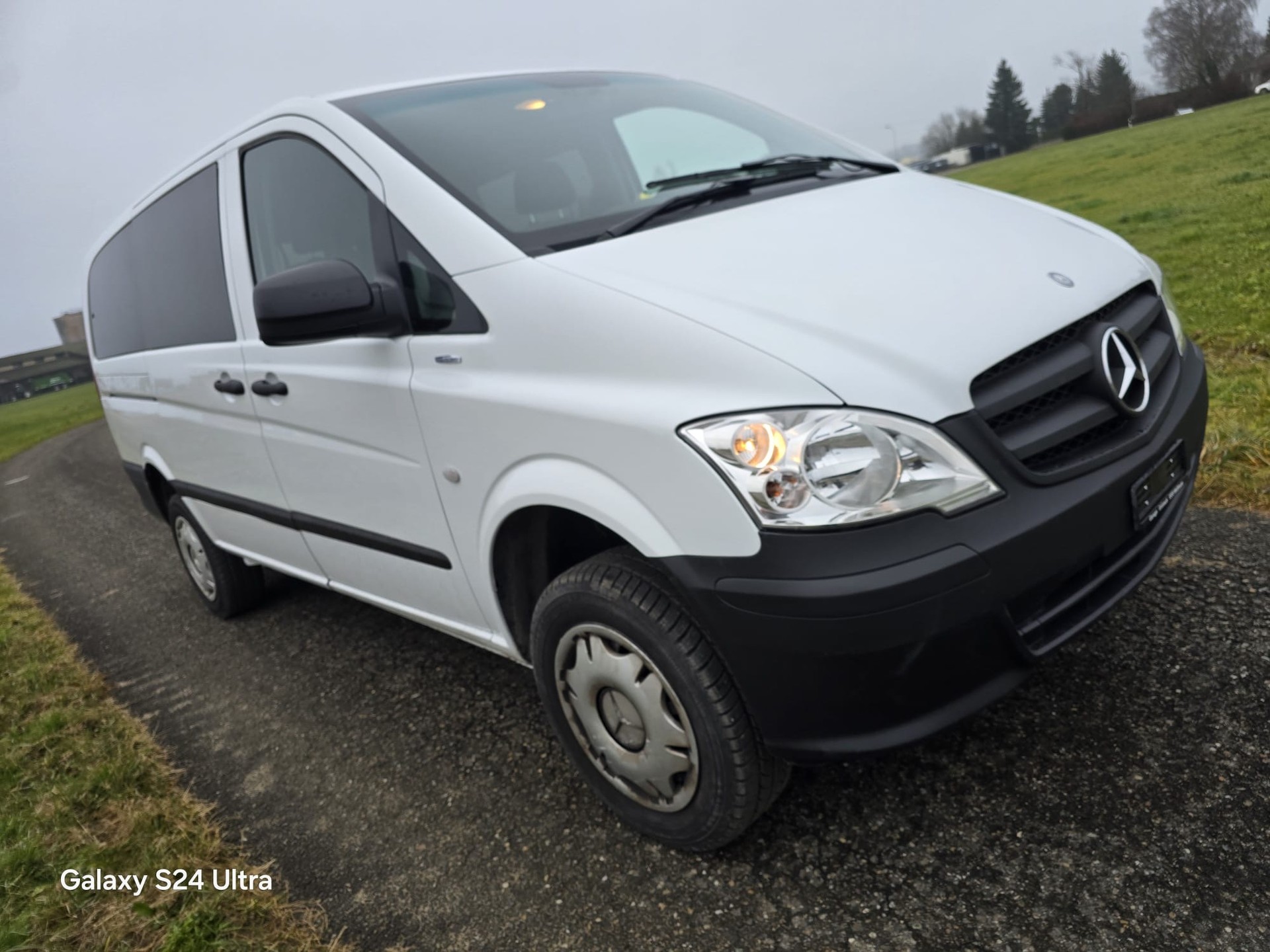 MERCEDES-BENZ Vito 113 CDI Mixto EL 4Matic A-image-11